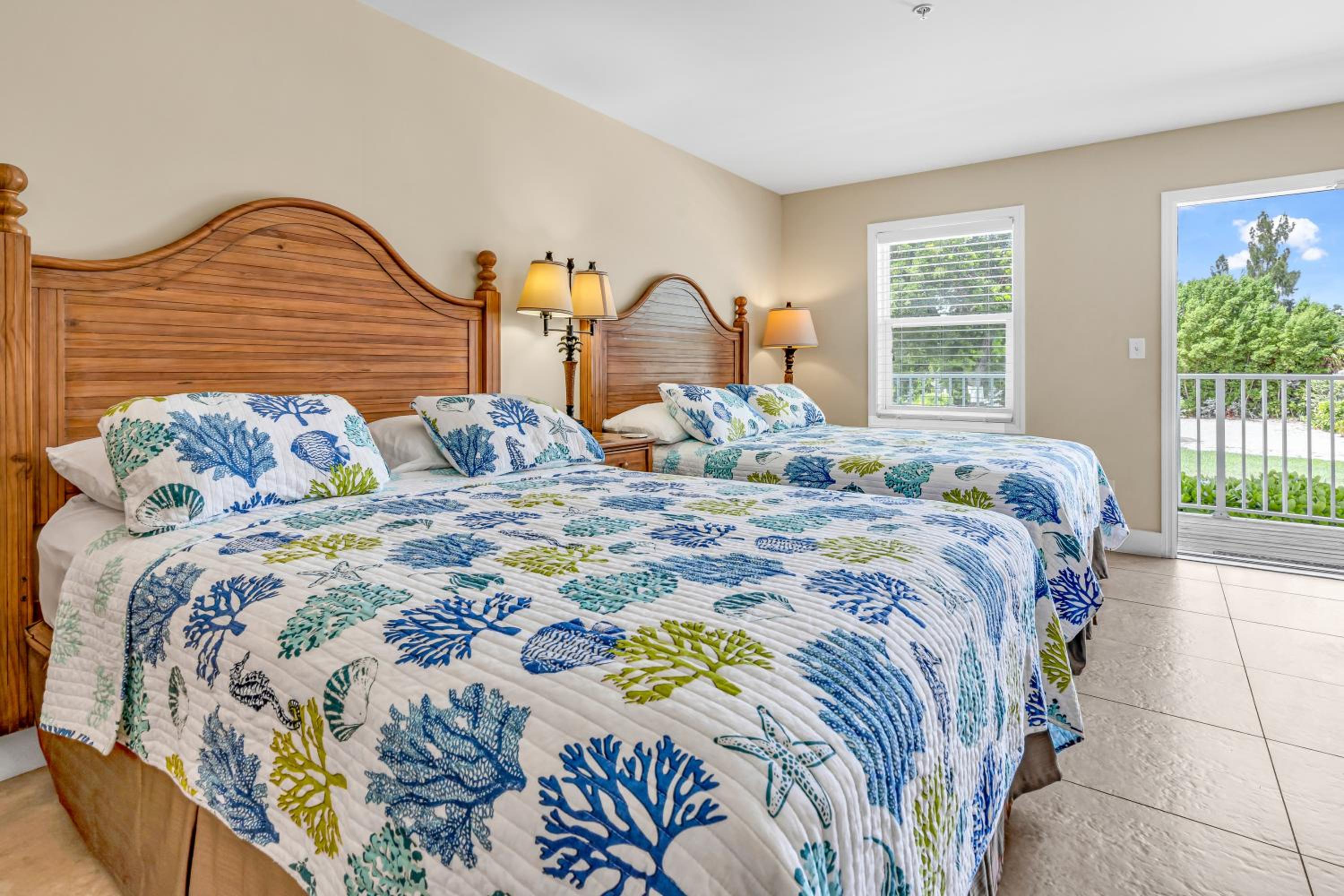 Deluxe Double Room (2 Adults + 1 Child)
