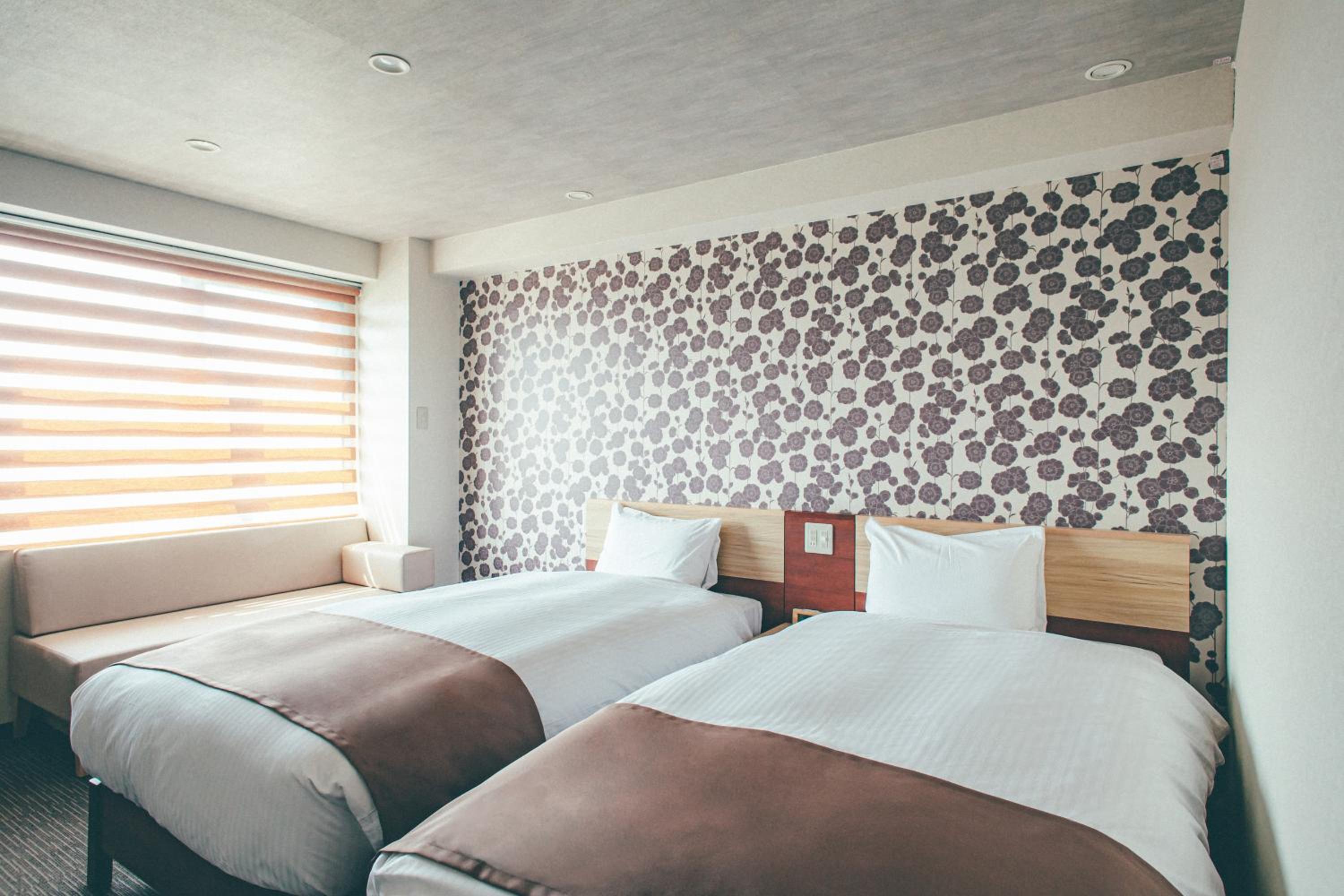 Standard Twin Room - Photo 1