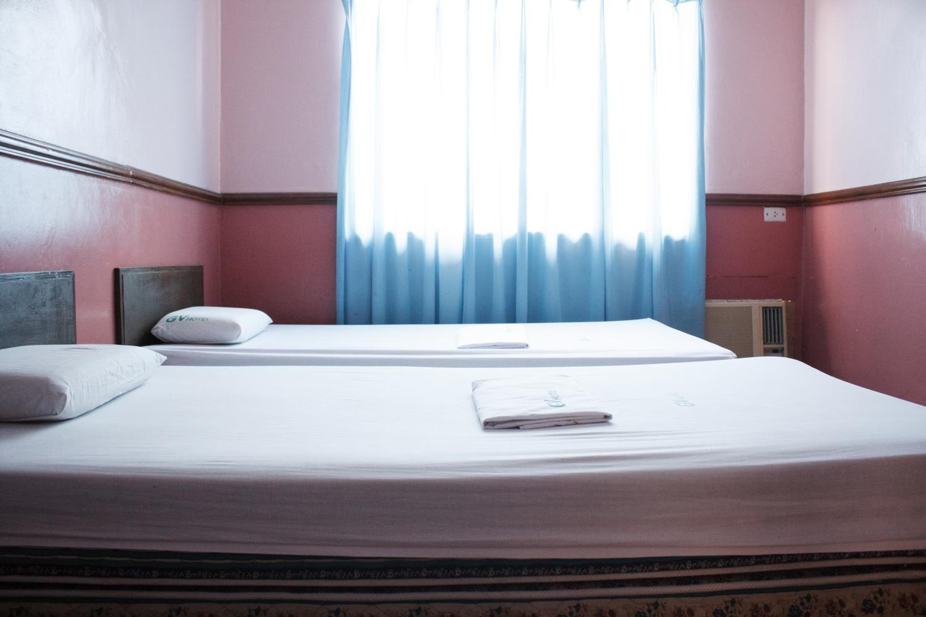 Standard Twin Room photo 2
