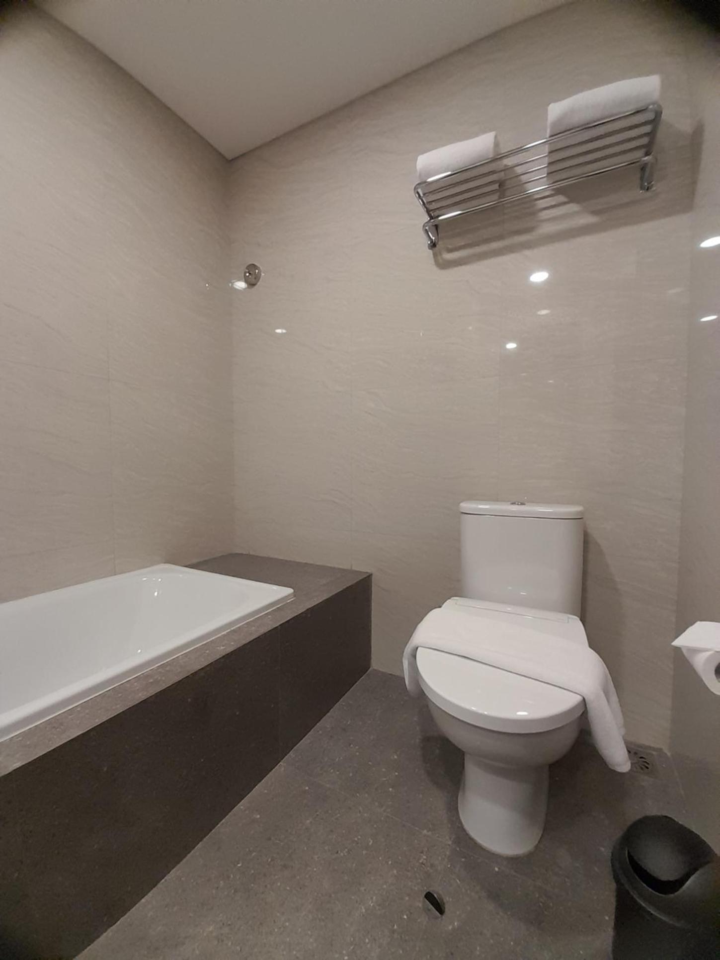 Two-Bedroom Apartment - Photo 16