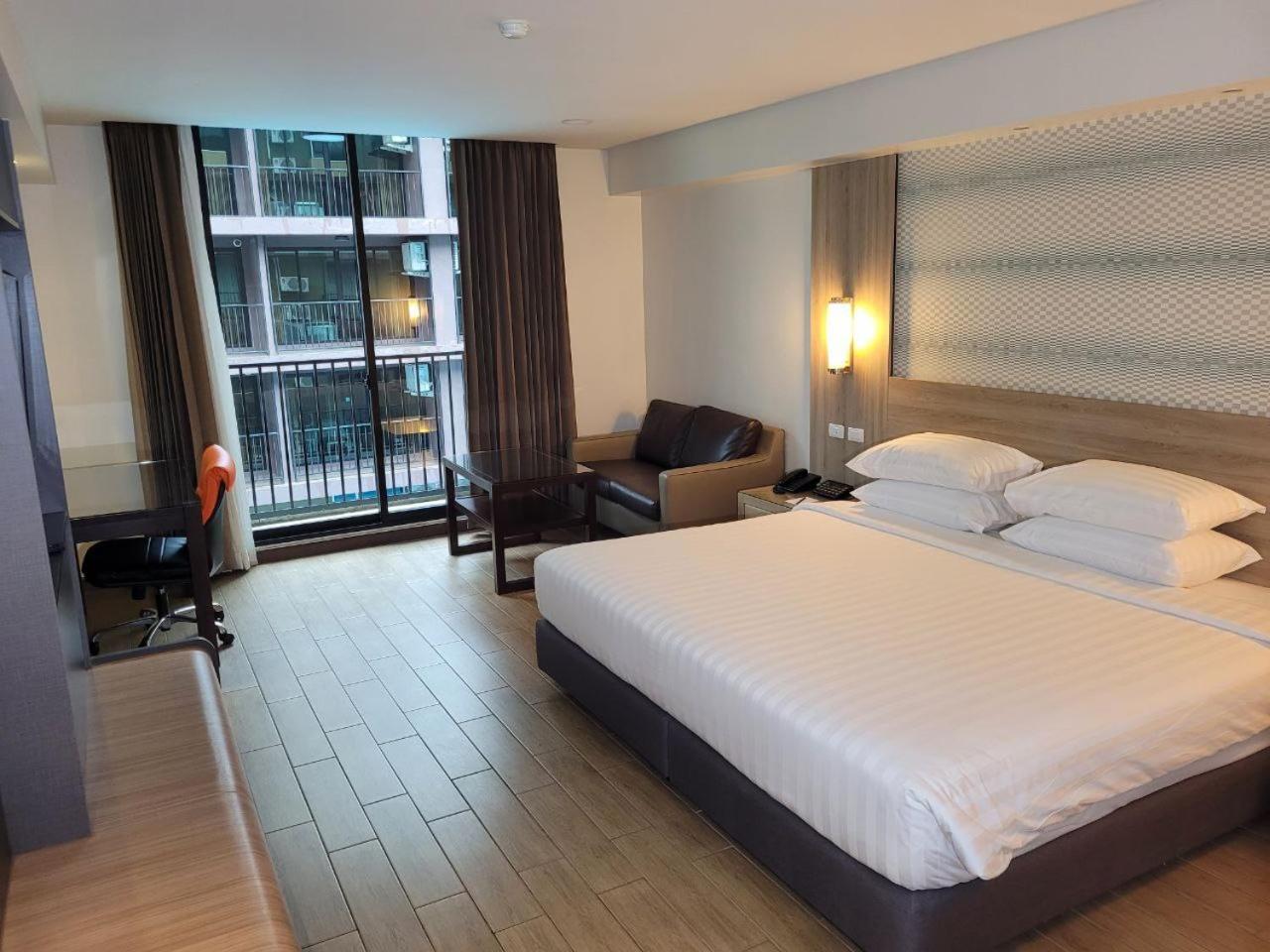 King Suite photo 2
