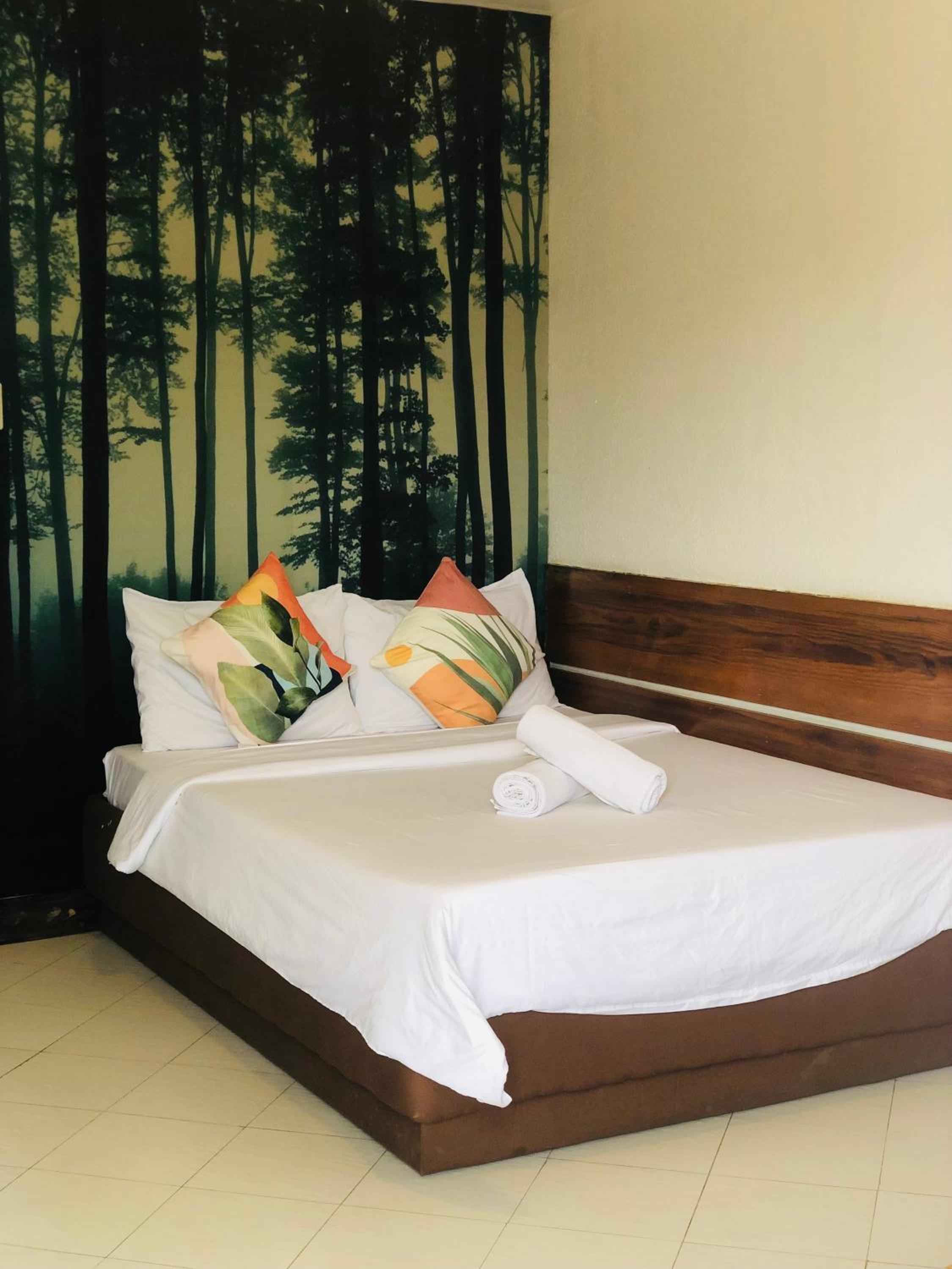 Double Room with Balcony - Photo 7
