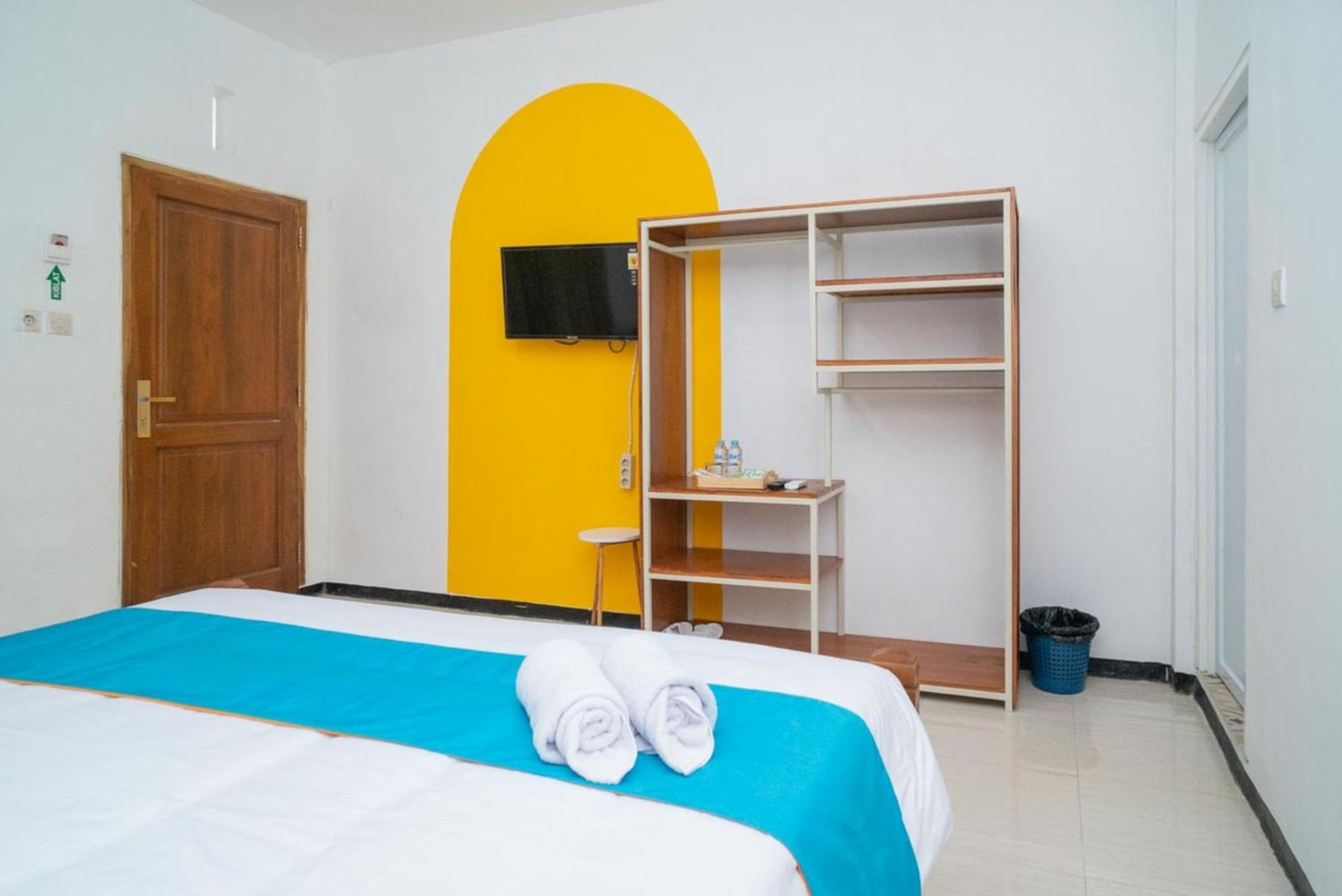 Standard Double Room - Photo 15