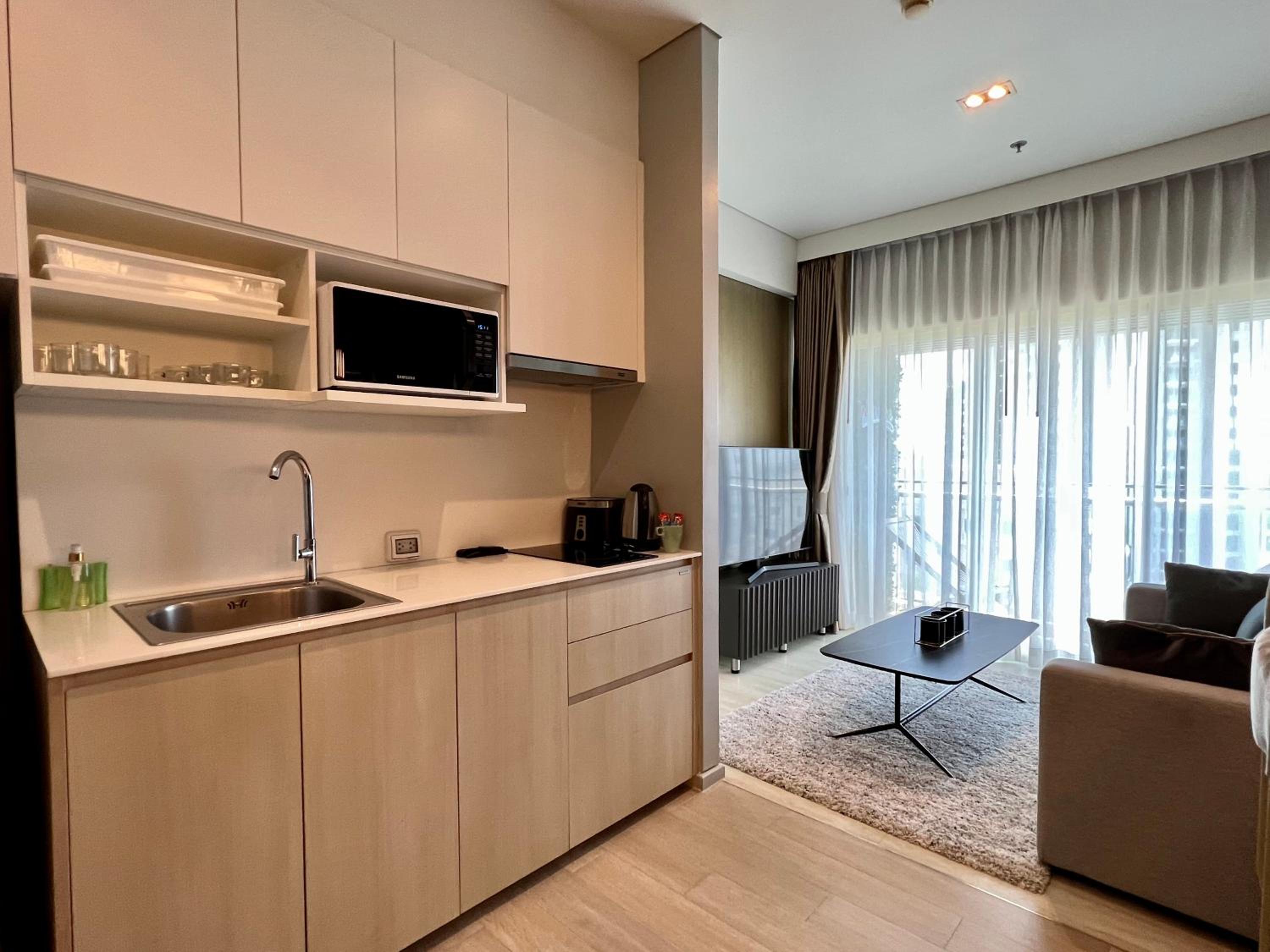 One-Bedroom Apartment - Photo 9