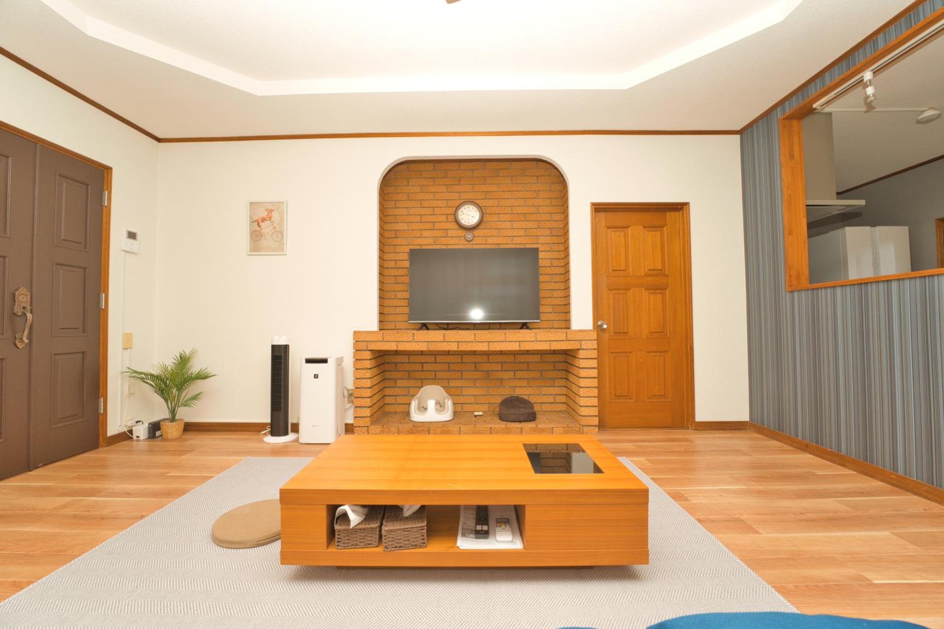 Three-Bedroom House - Photo 12