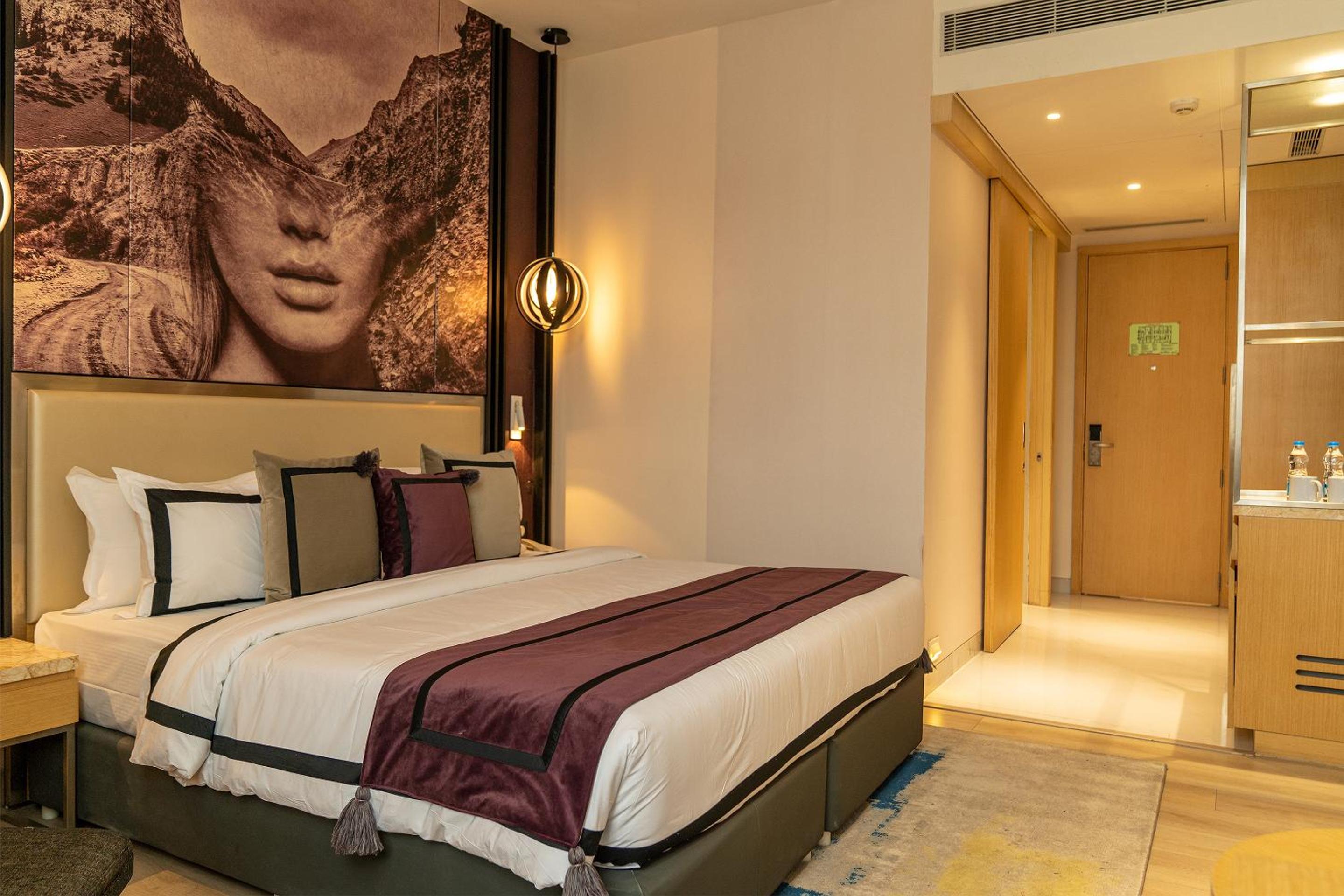 Double or Twin Room with City View