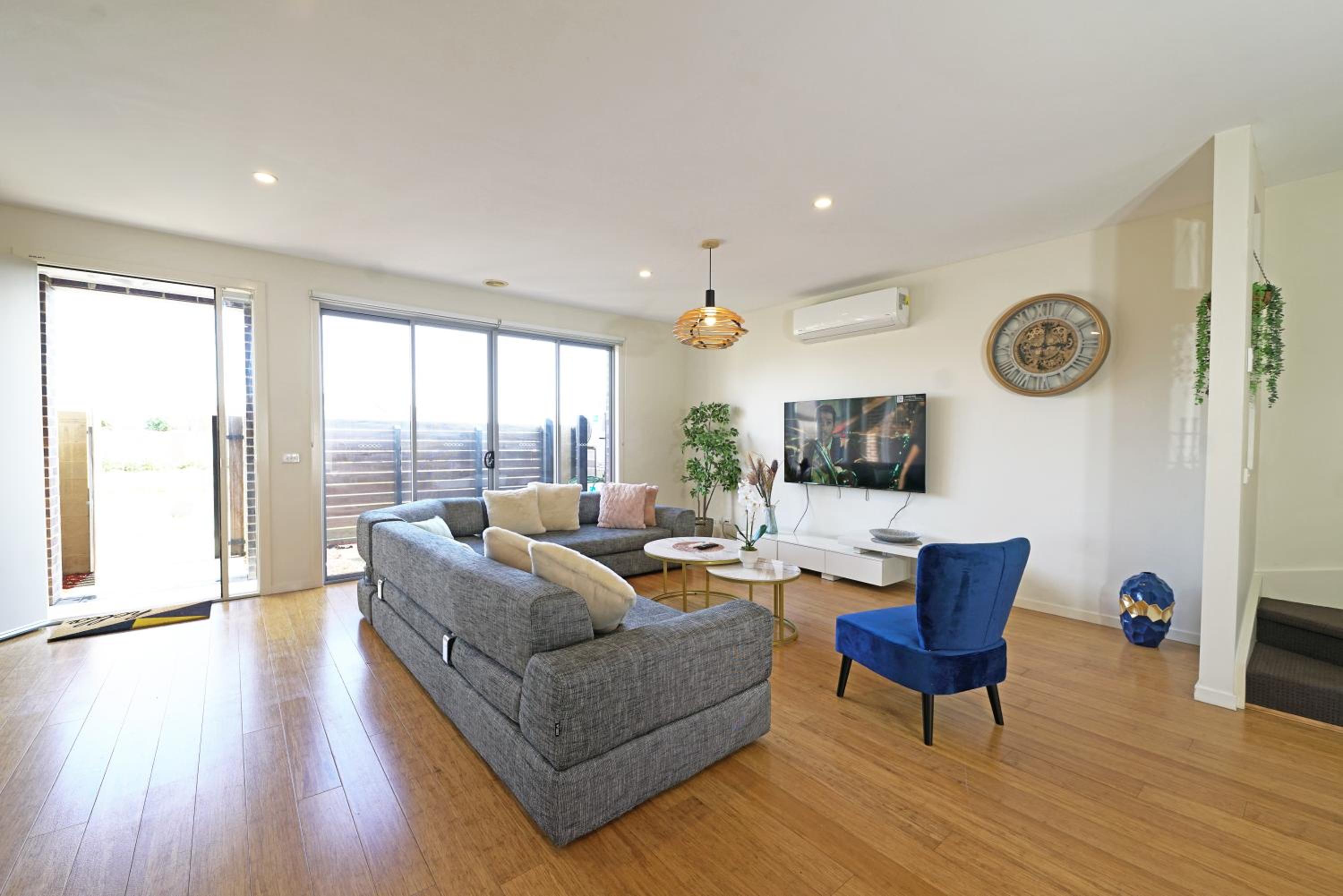 Four-Bedroom House photo 1