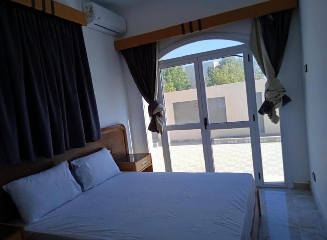 Studio with Terrace