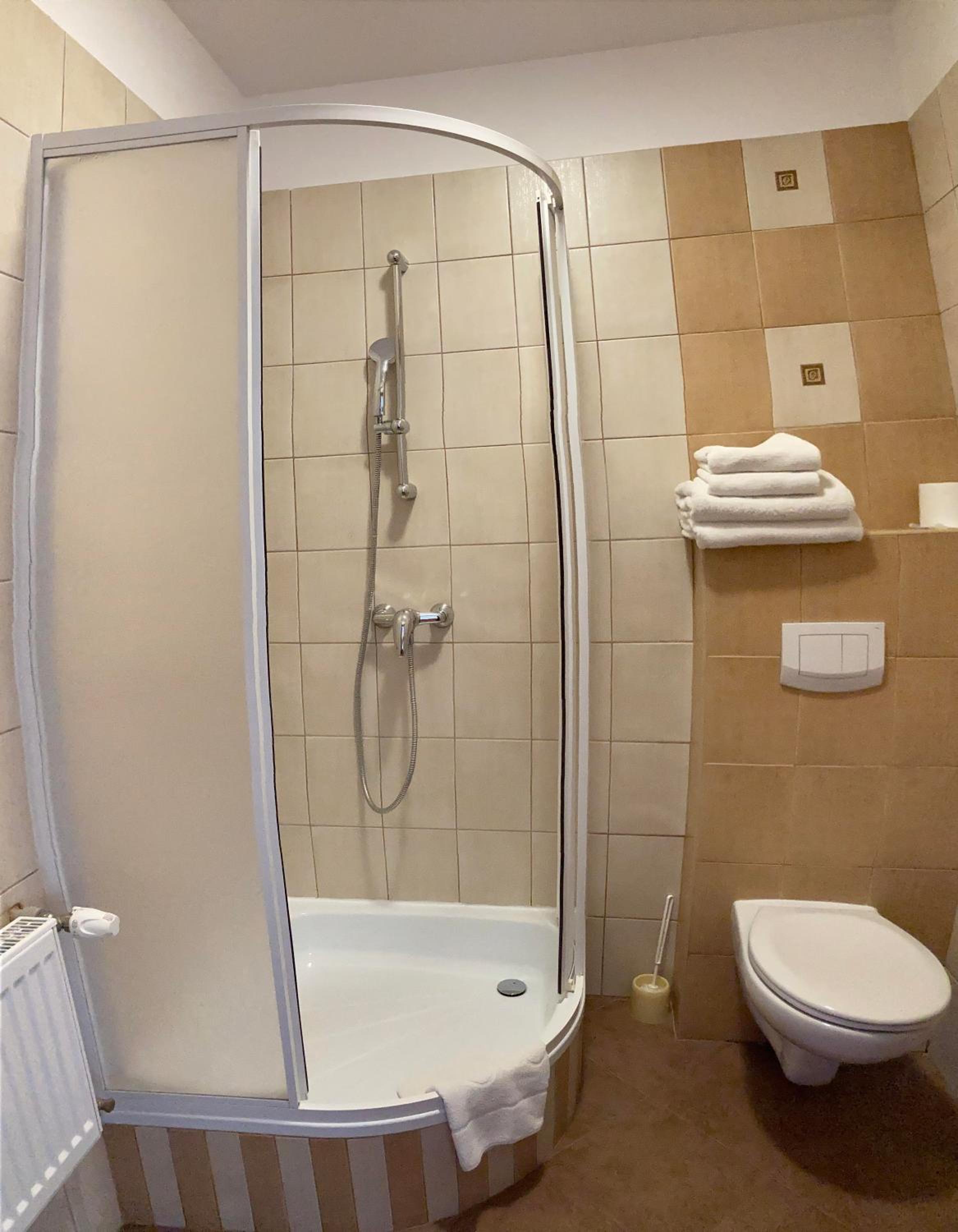Double Room - Photo 6