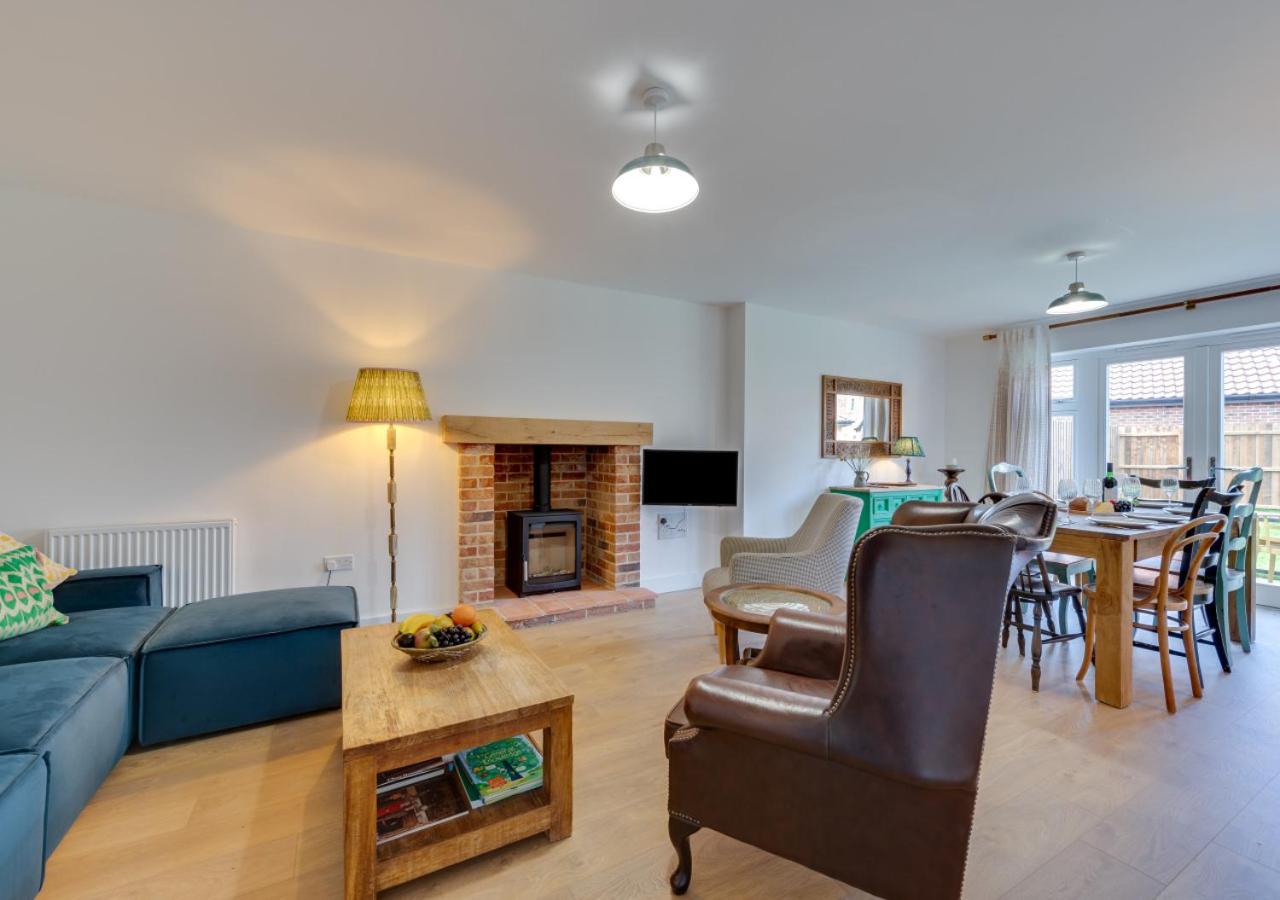 Four-Bedroom House photo 2