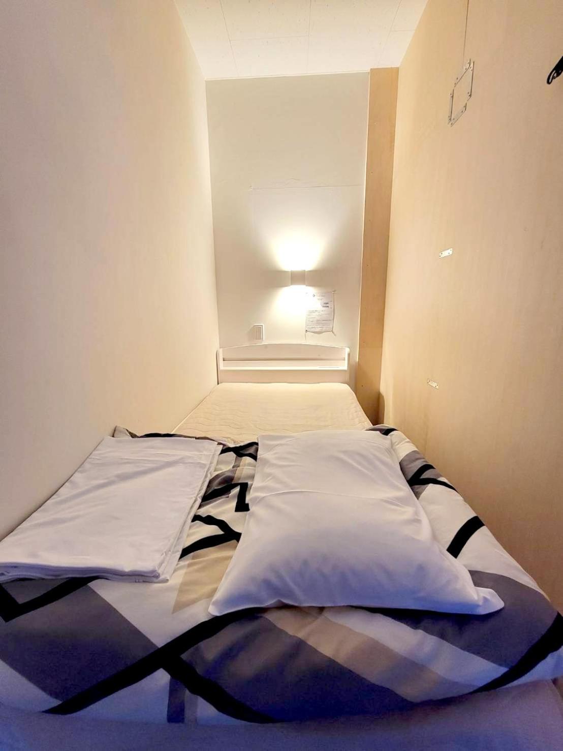 Bed in 6-Bed Female Dormitory Room photo 2