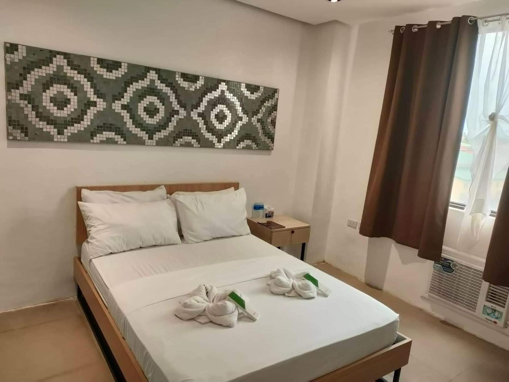 Budget Double Room - Photo 4