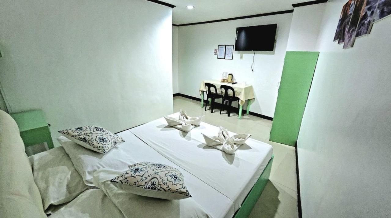 Double Room - Photo 5