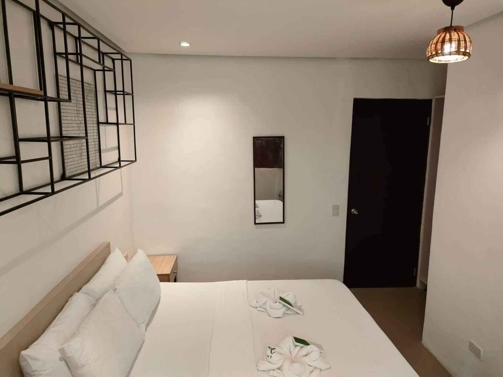 Queen Room - Photo 7