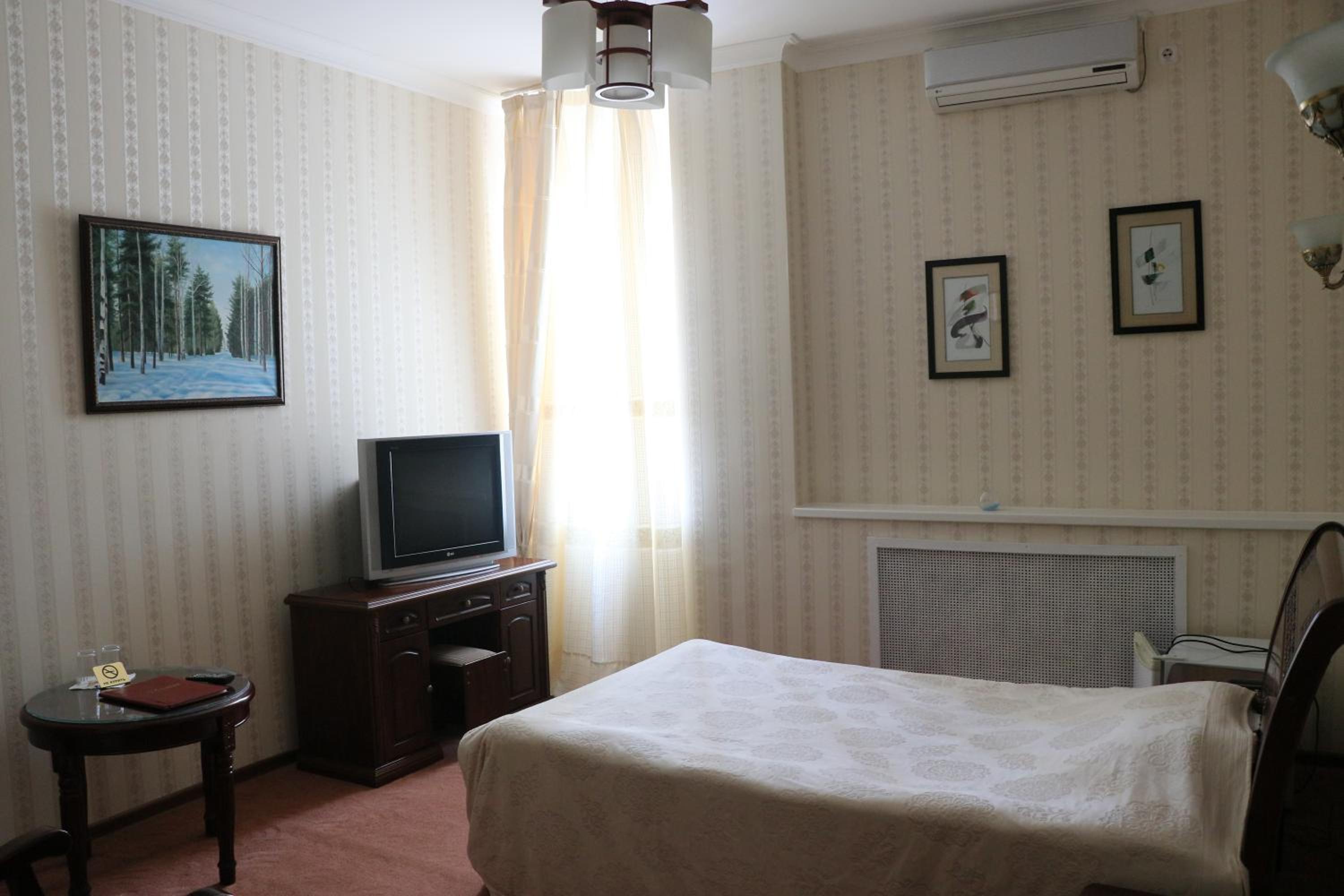 Small Single Room photo 1