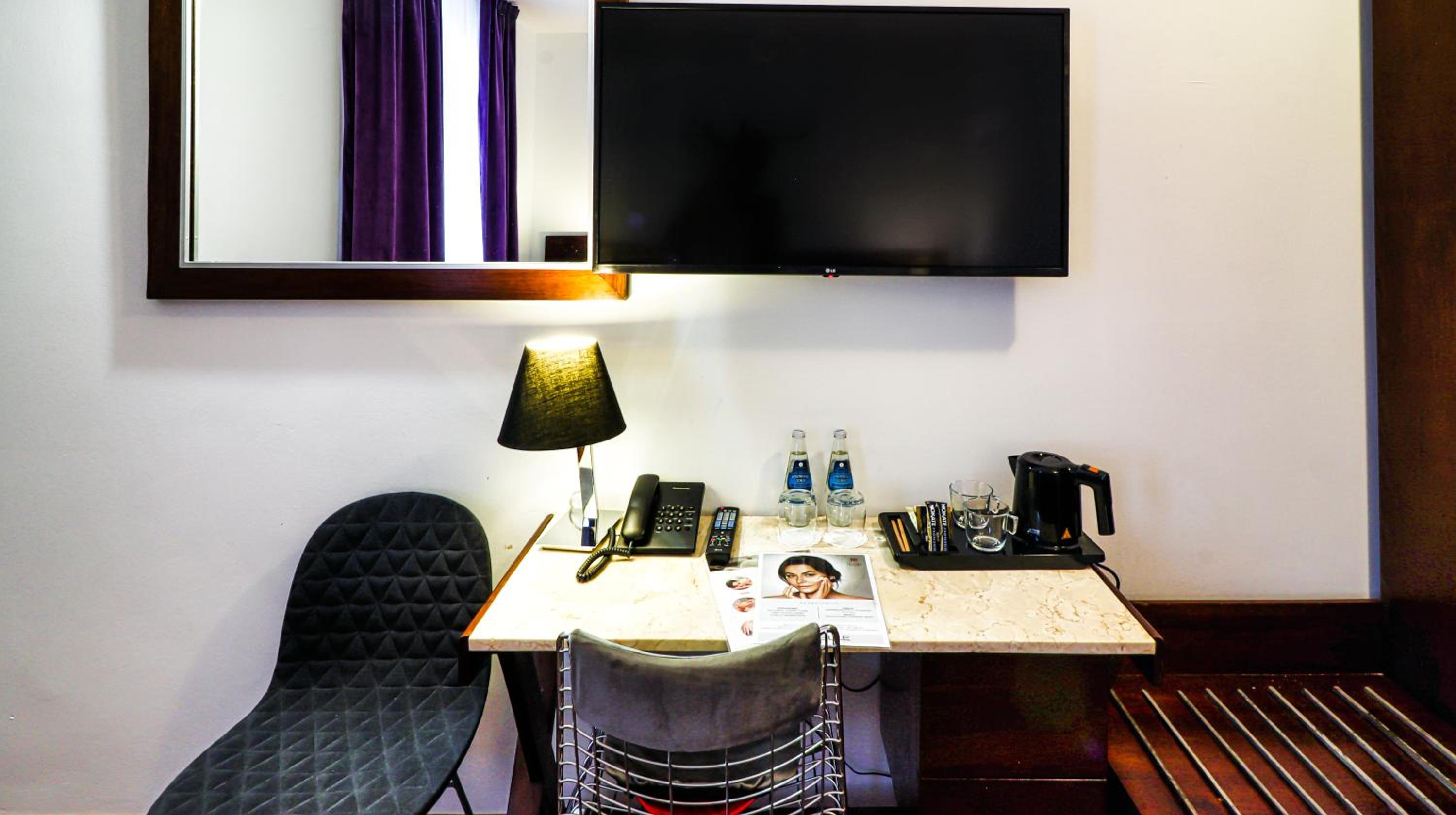 Standard Twin Room - Photo 1