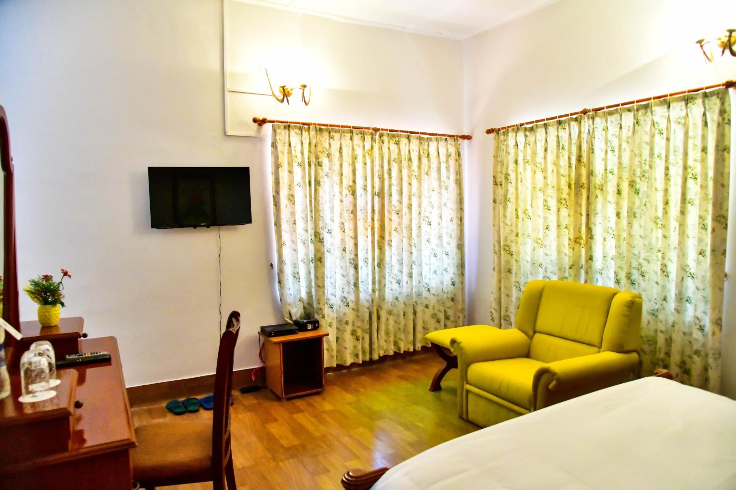 Three-Bedroom Villa photo 3