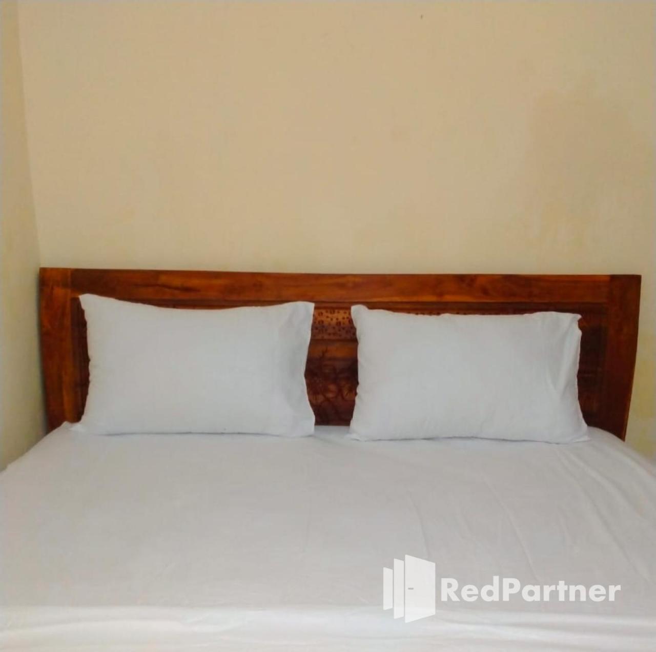 Standard Double Room - Photo 9