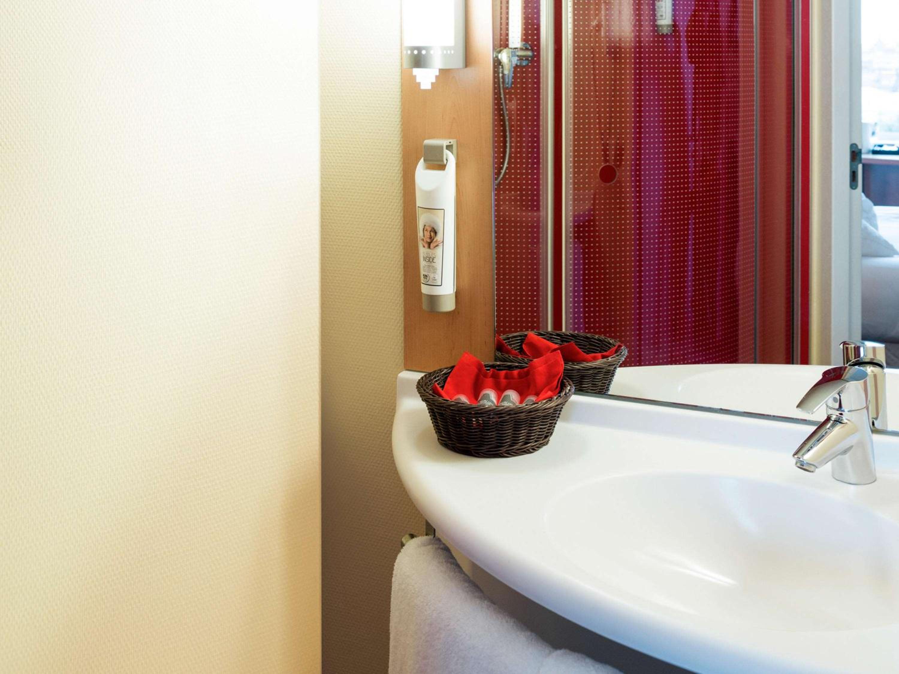 Standard Triple Room - Photo 3