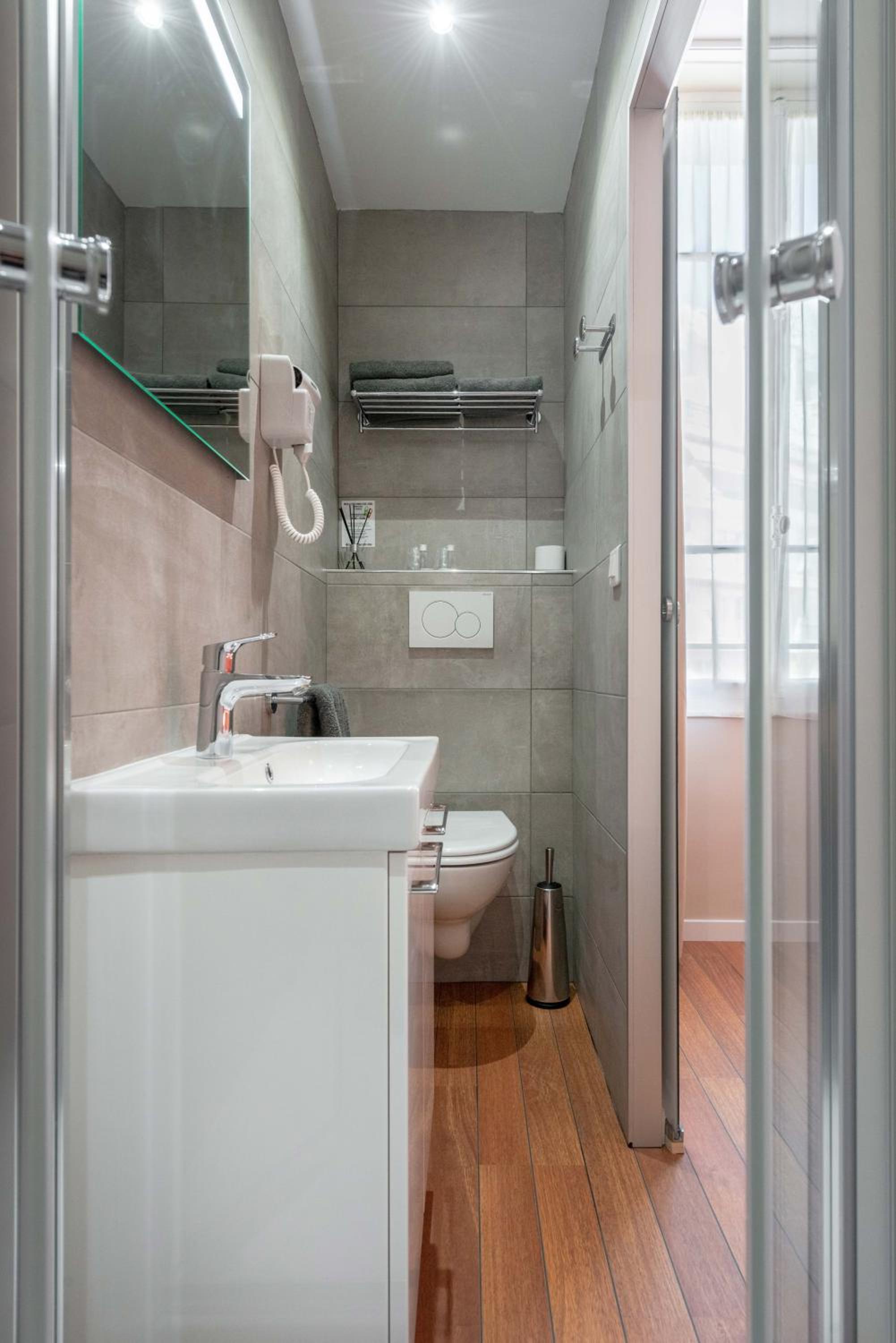 Double Room or Single Occupancy  - Photo 11
