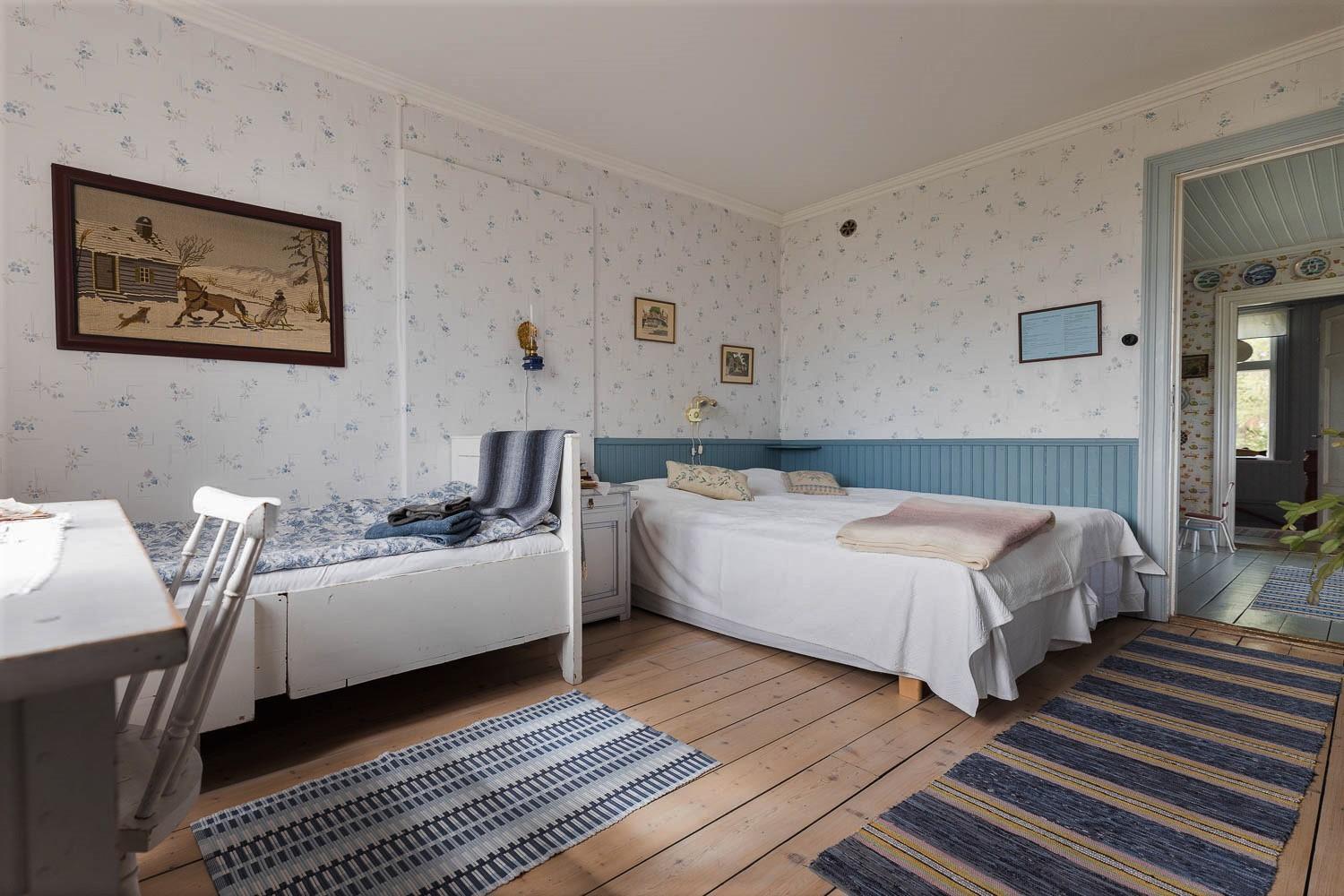 Triple Room with Shared Bathroom photo 1