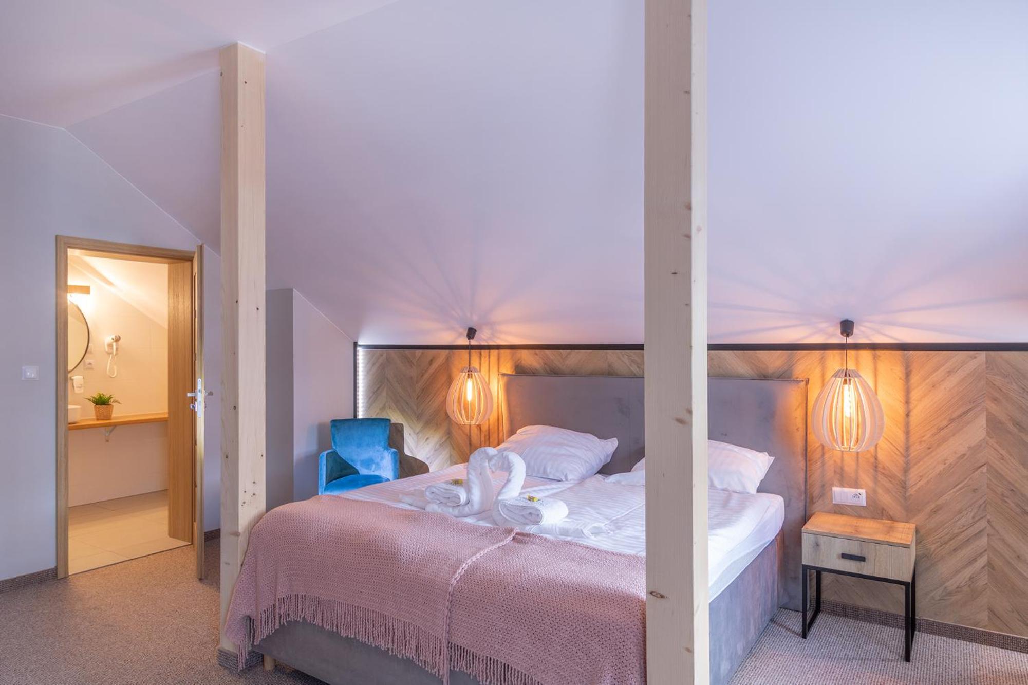 Deluxe Double Room with Balcony photo 1