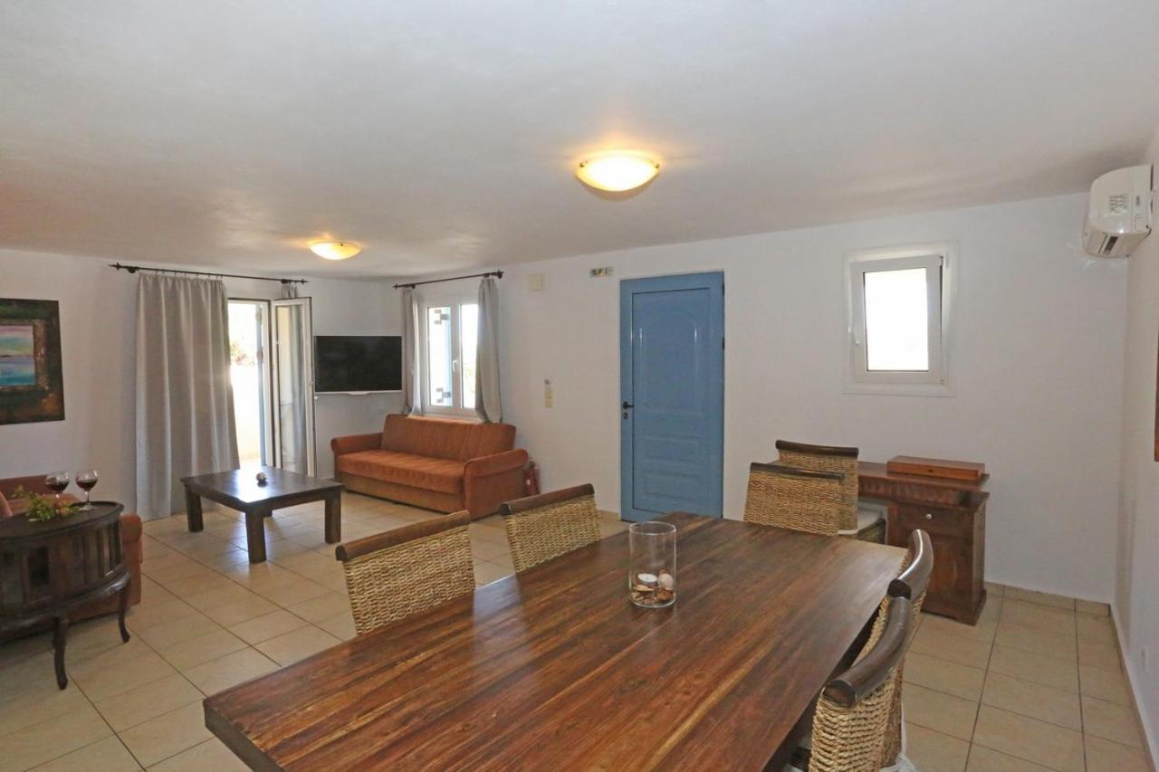 Residence with Sea View photo 2