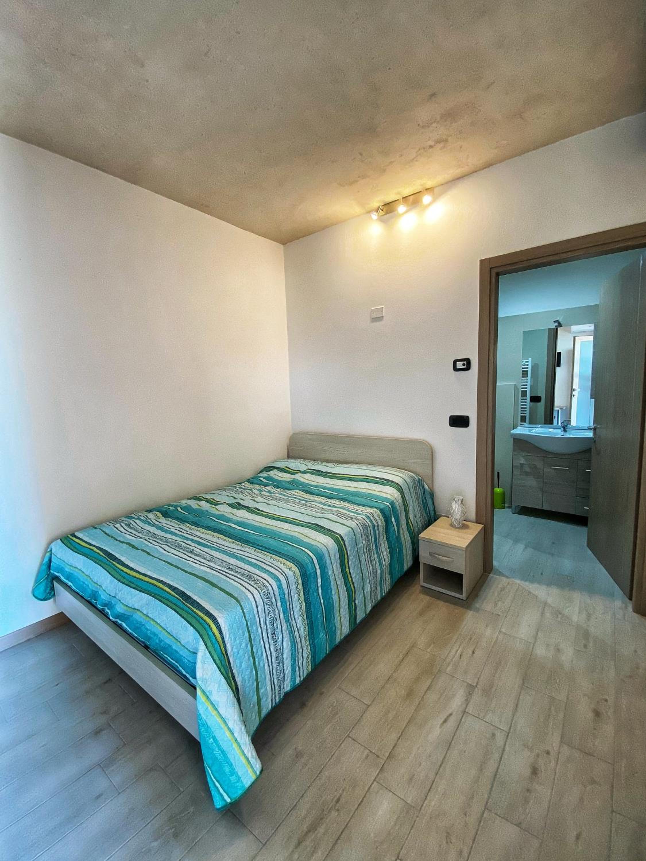 Small Double Room photo 1