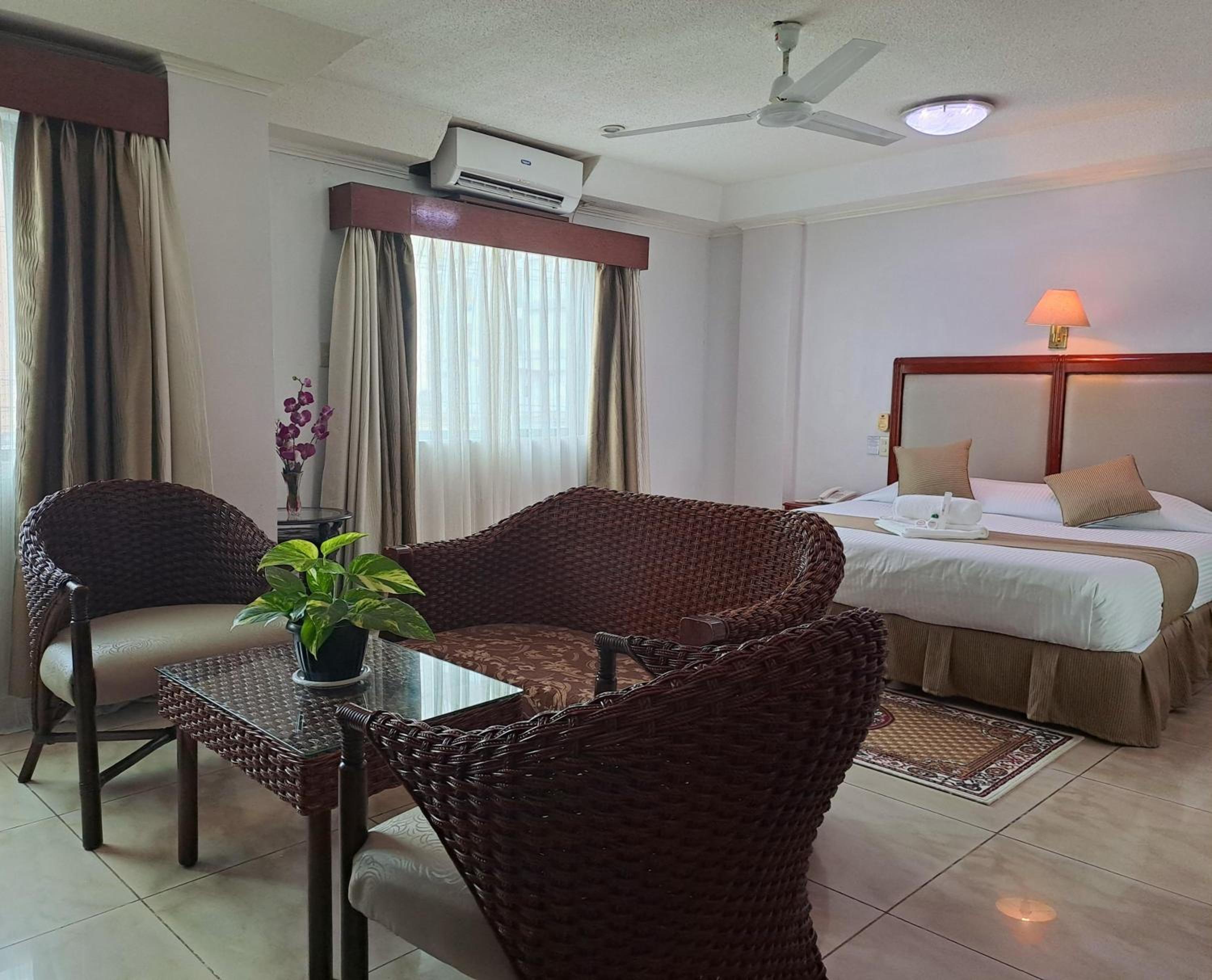 King Room with Spa Bath photo 3