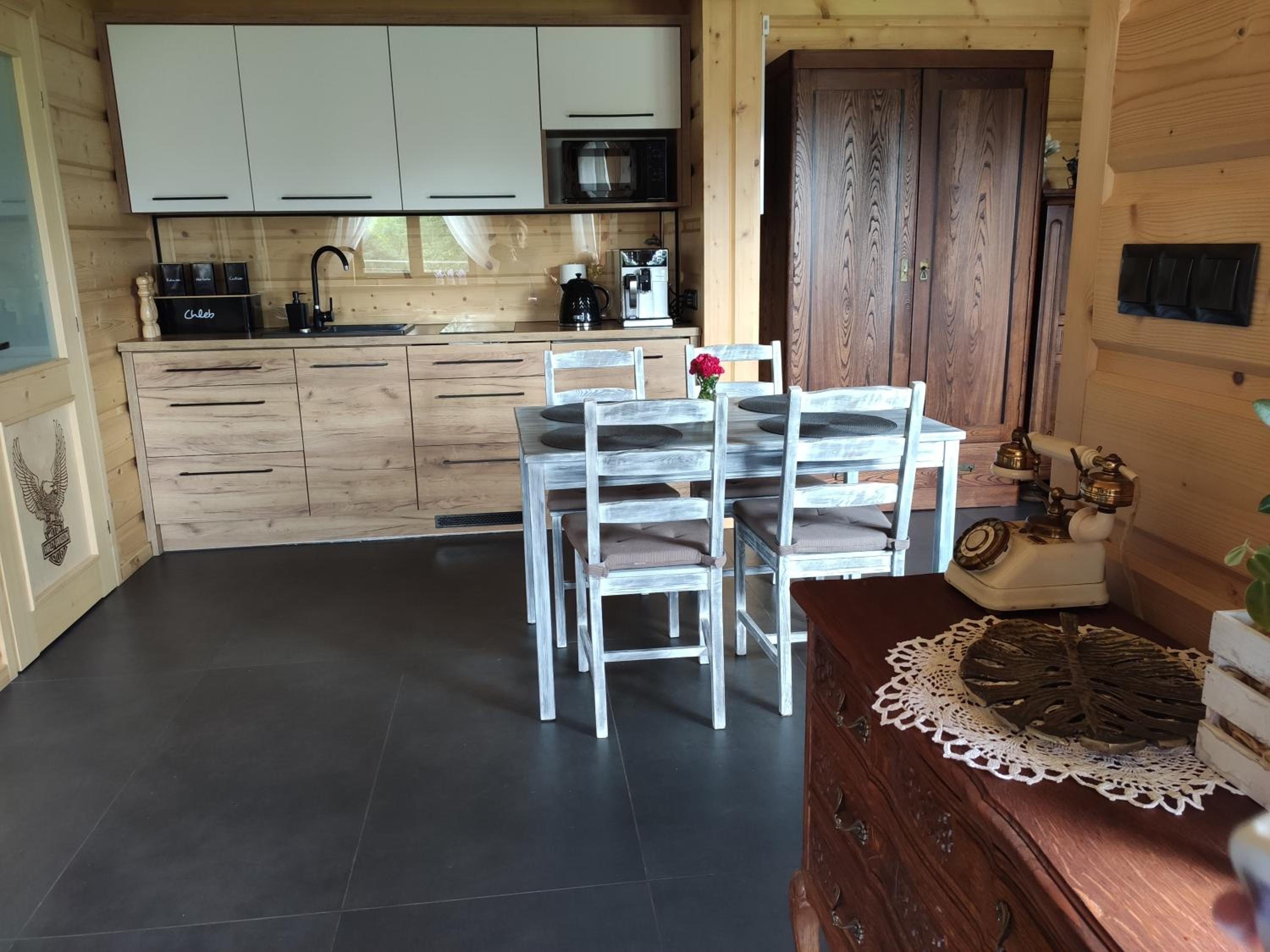 Two-Bedroom Chalet - Photo 9