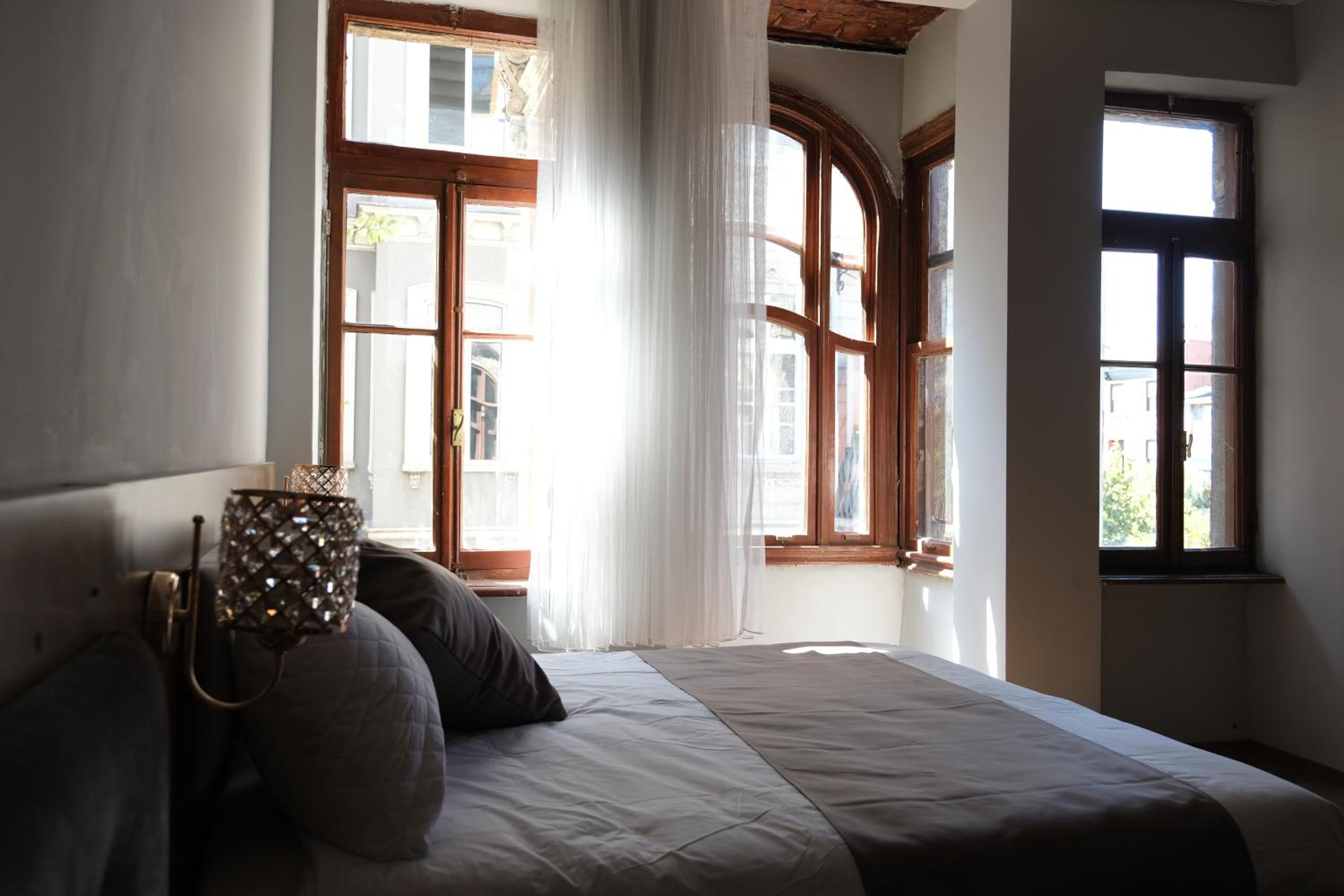 Deluxe Double Room with Balcony photo 2