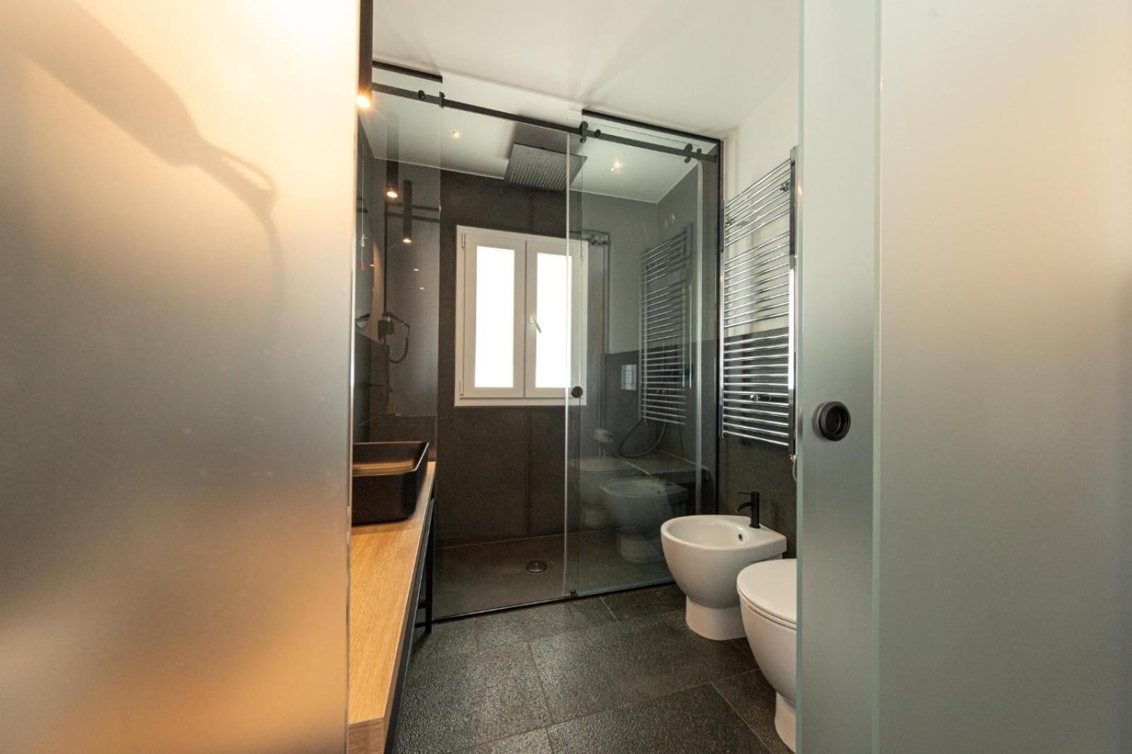Double Room with Spa Bath photo 3