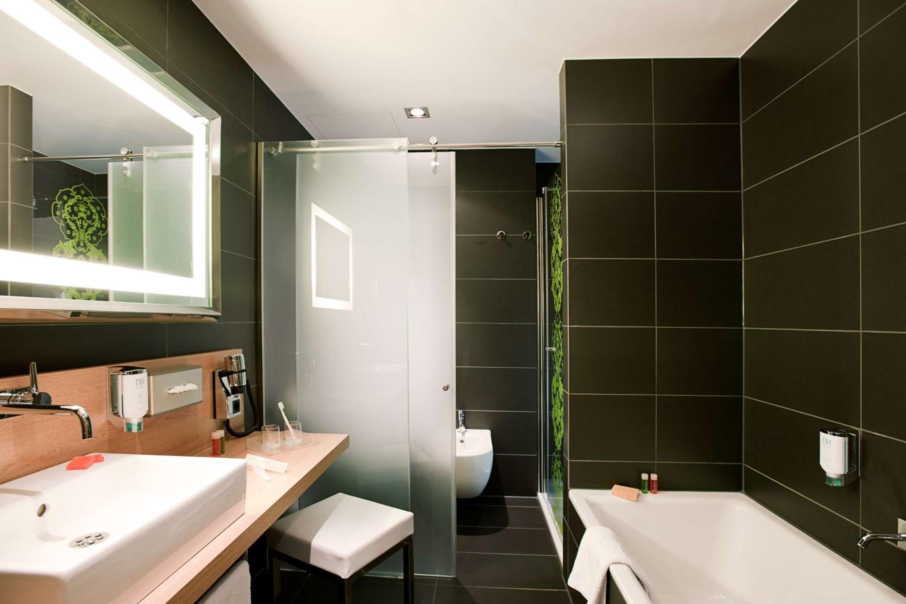 Available room