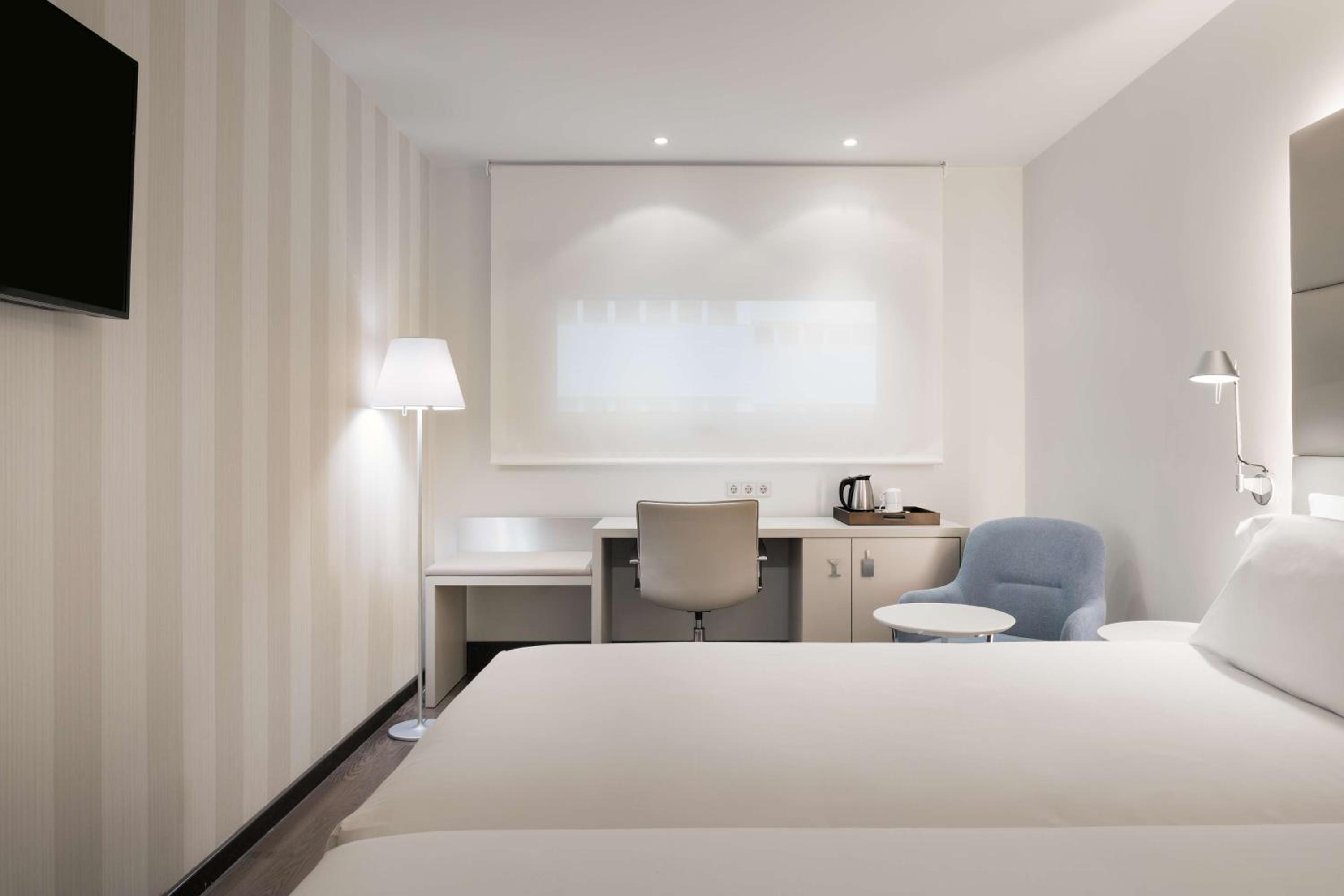 Superior Double or Twin Room - Photo 3