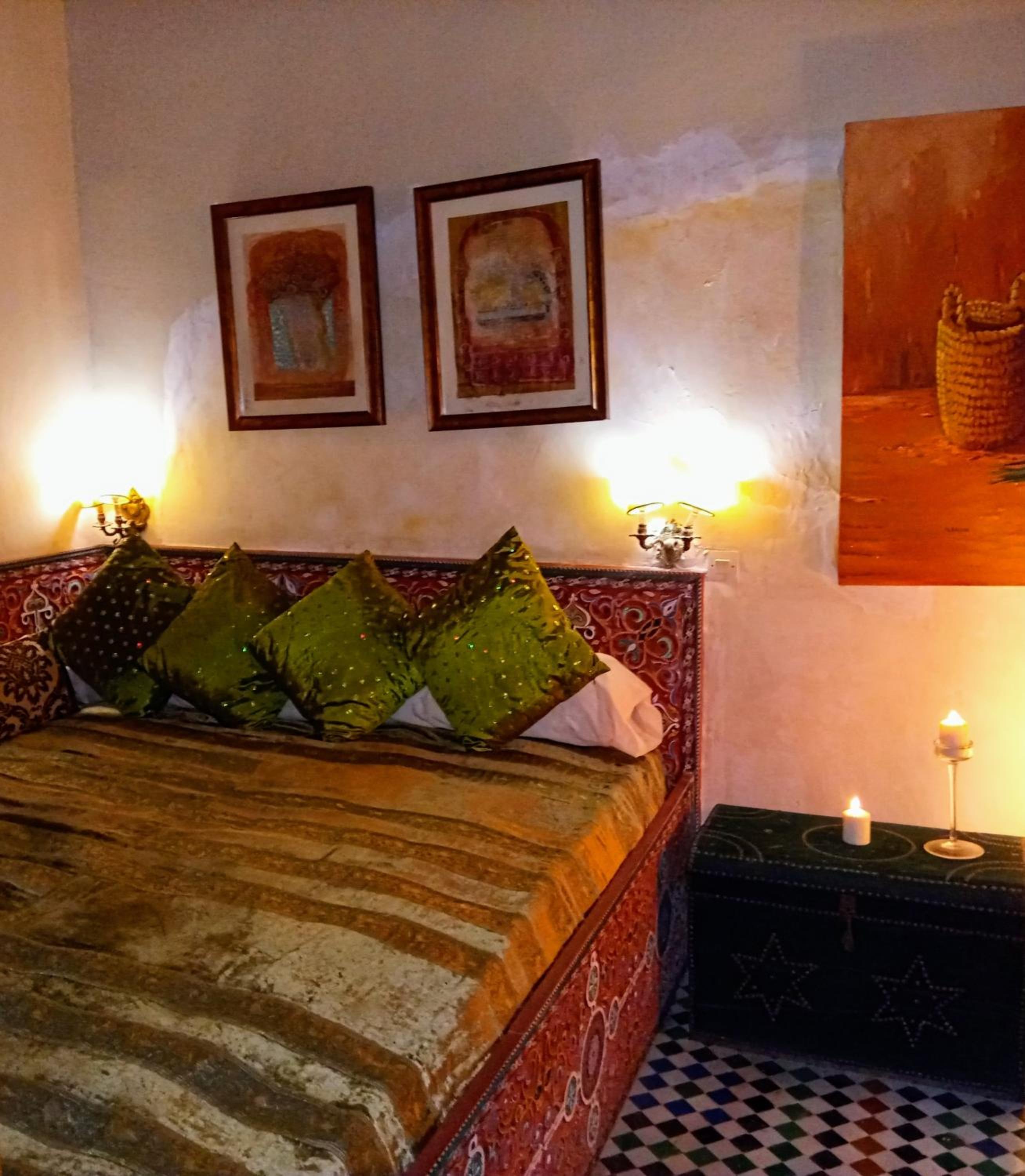 Deluxe Room - Photo 5