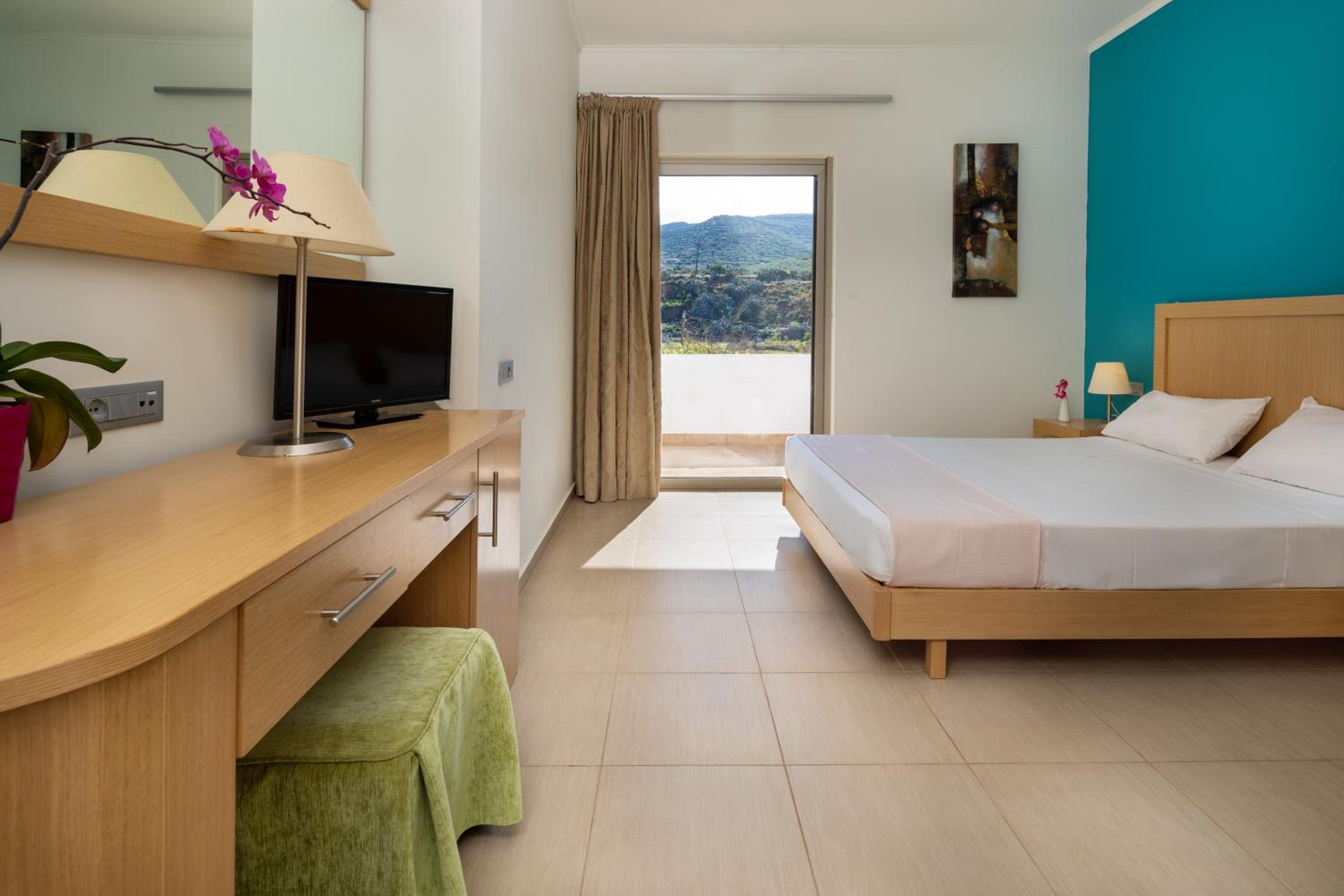 Economy Double Room photo 1