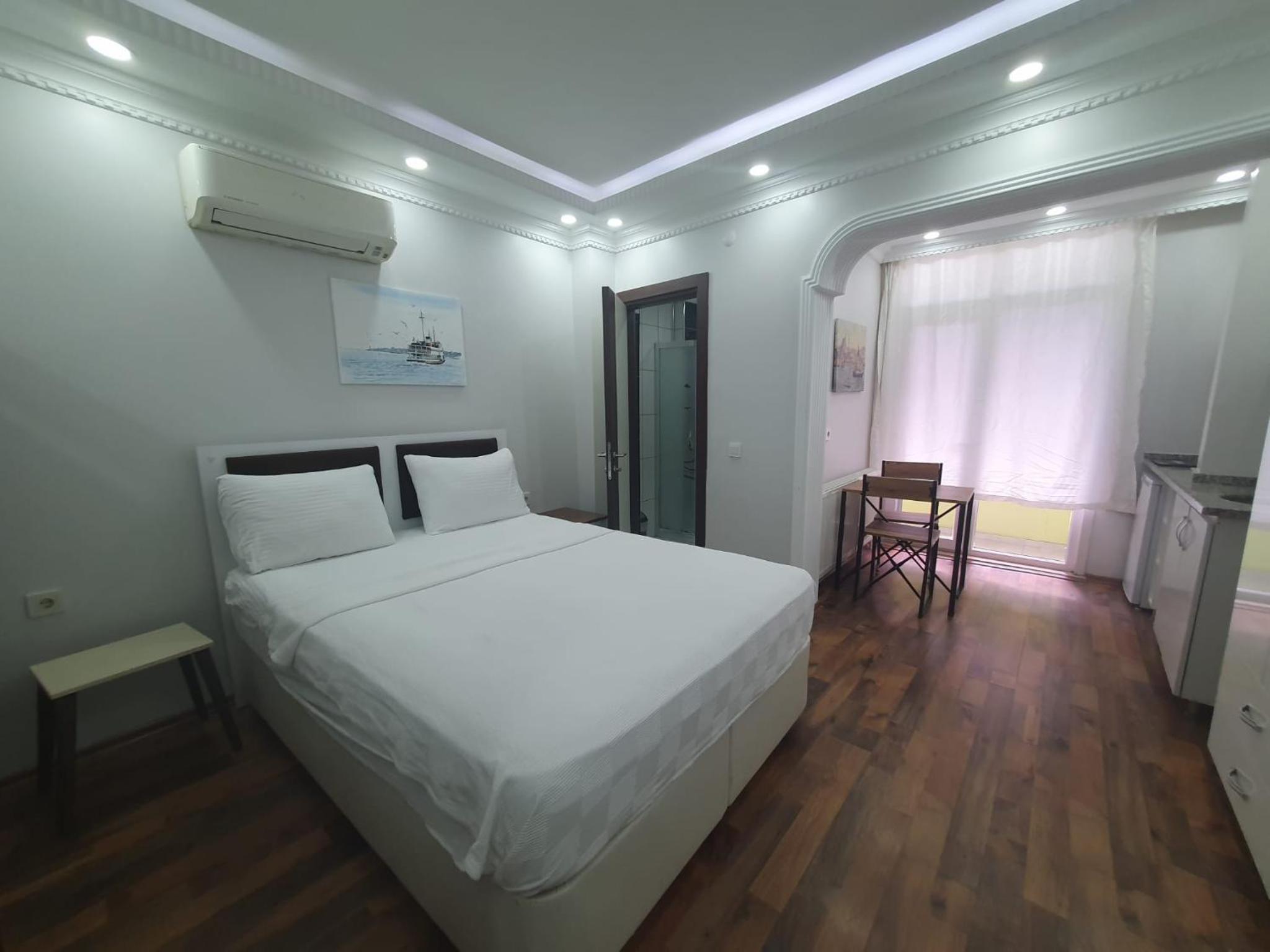 Single Room photo 2