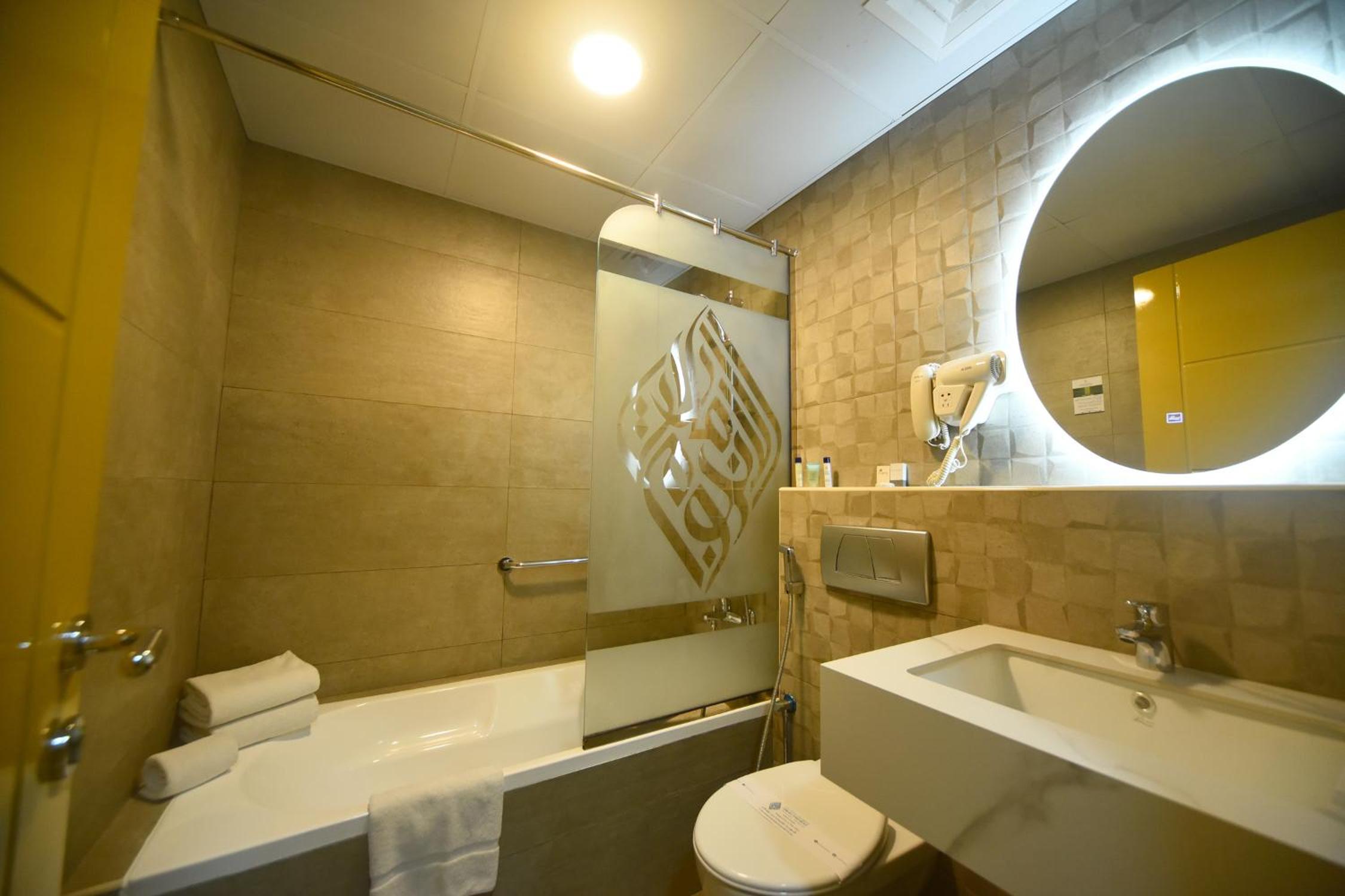 VIP One-Bedroom Apartment photo 3