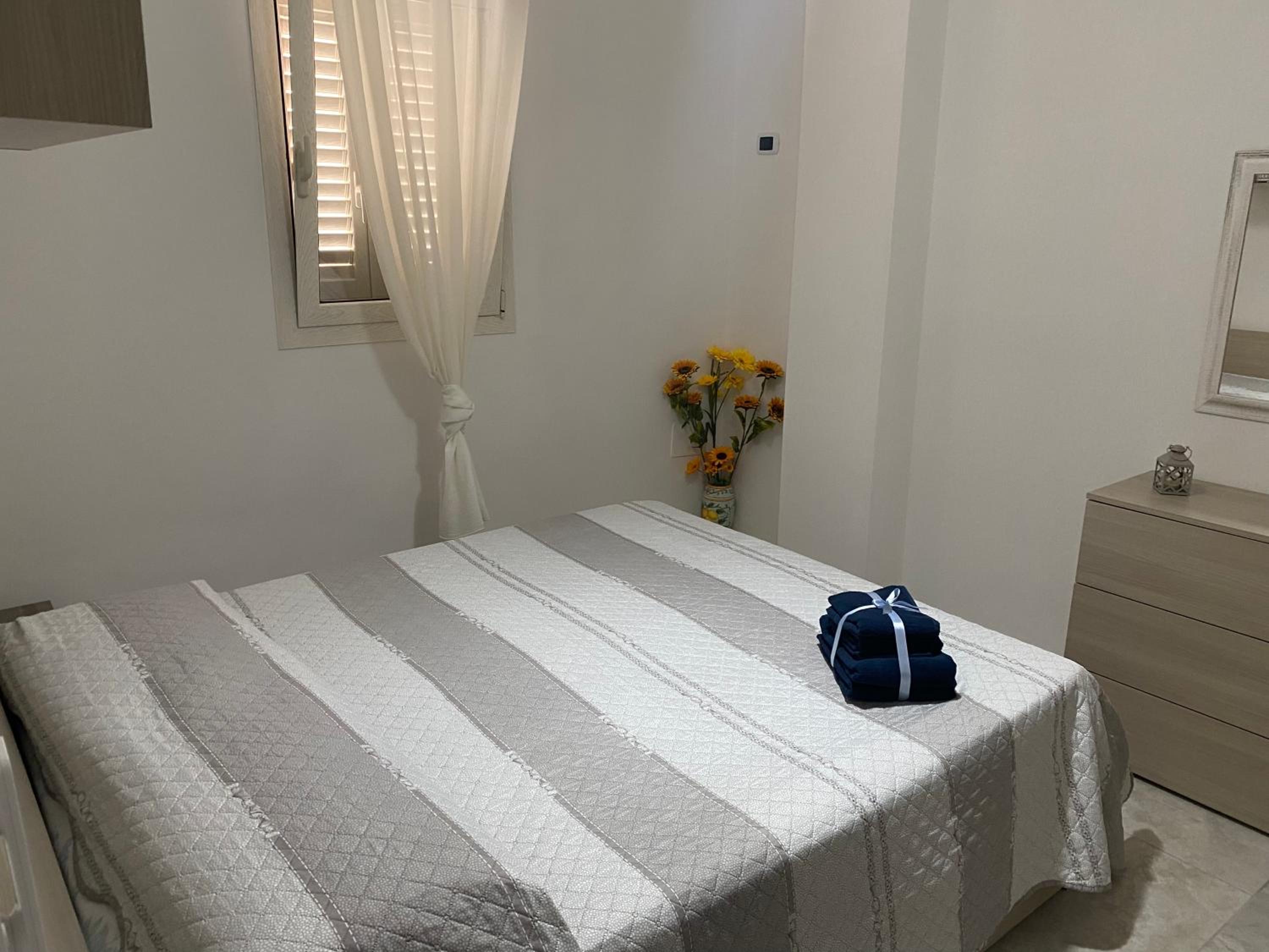 One-Bedroom House - Photo 1
