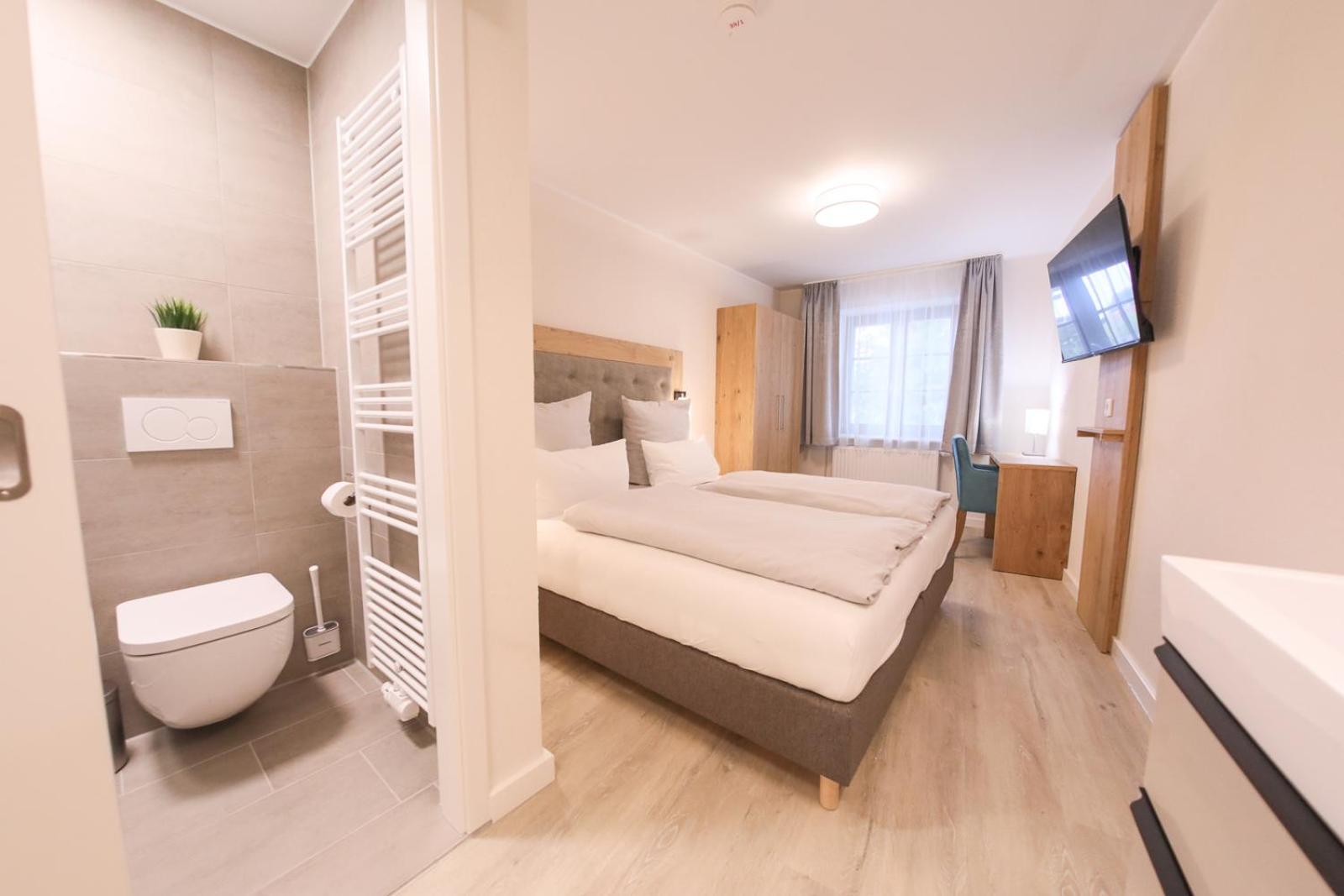 Standard Double Room photo 2
