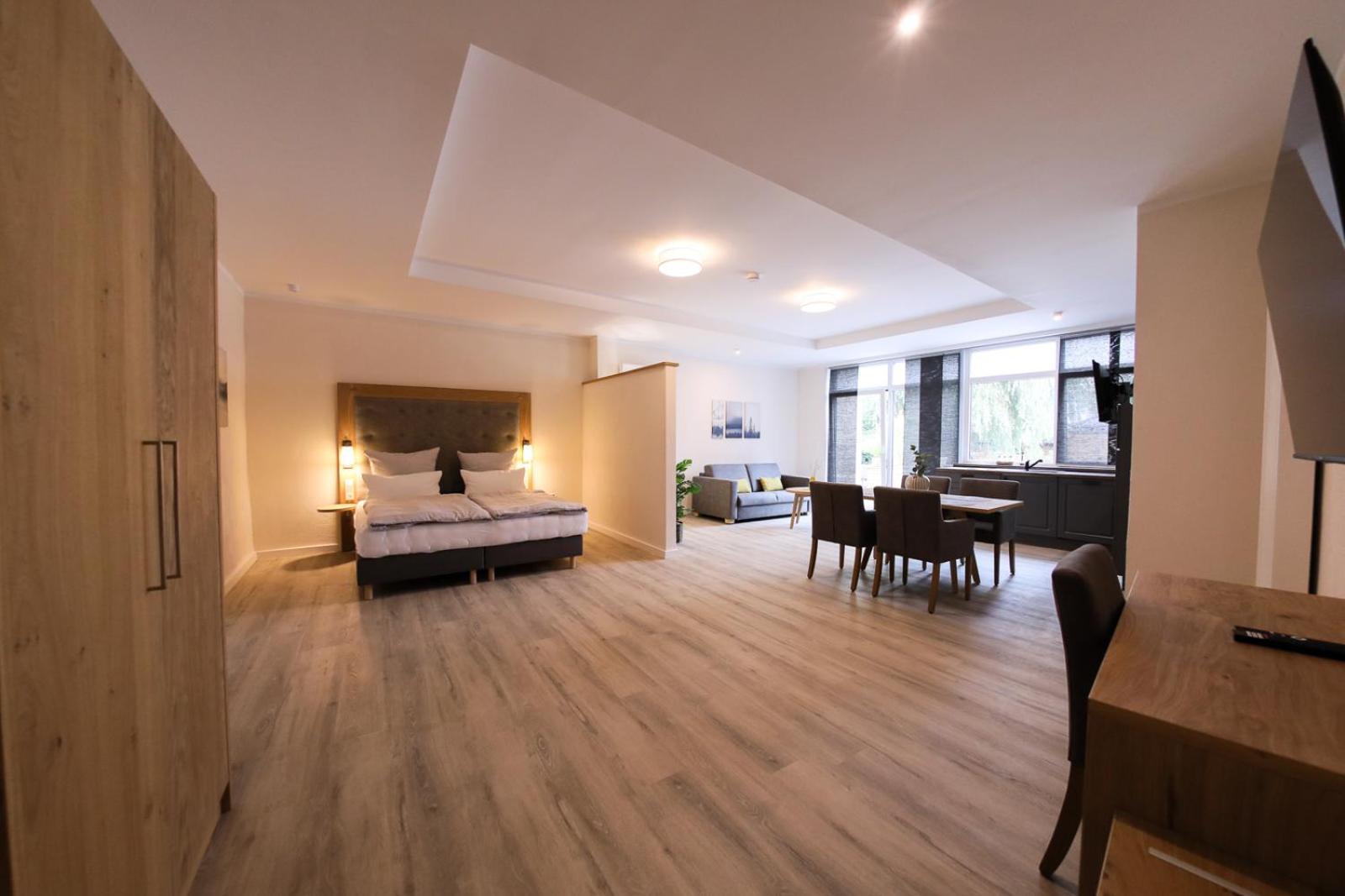 Deluxe Family Suite photo 1