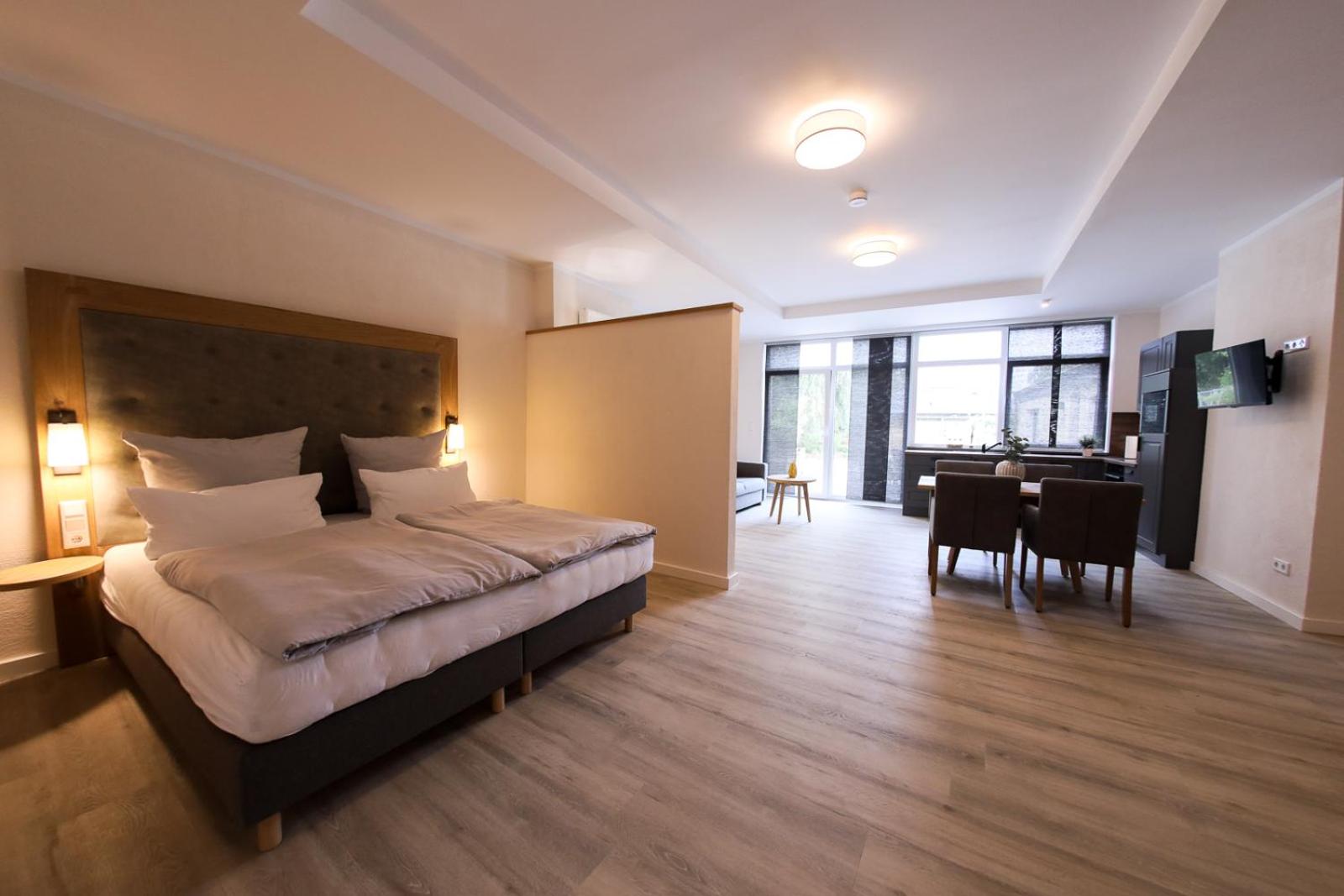 Deluxe Family Suite photo 3