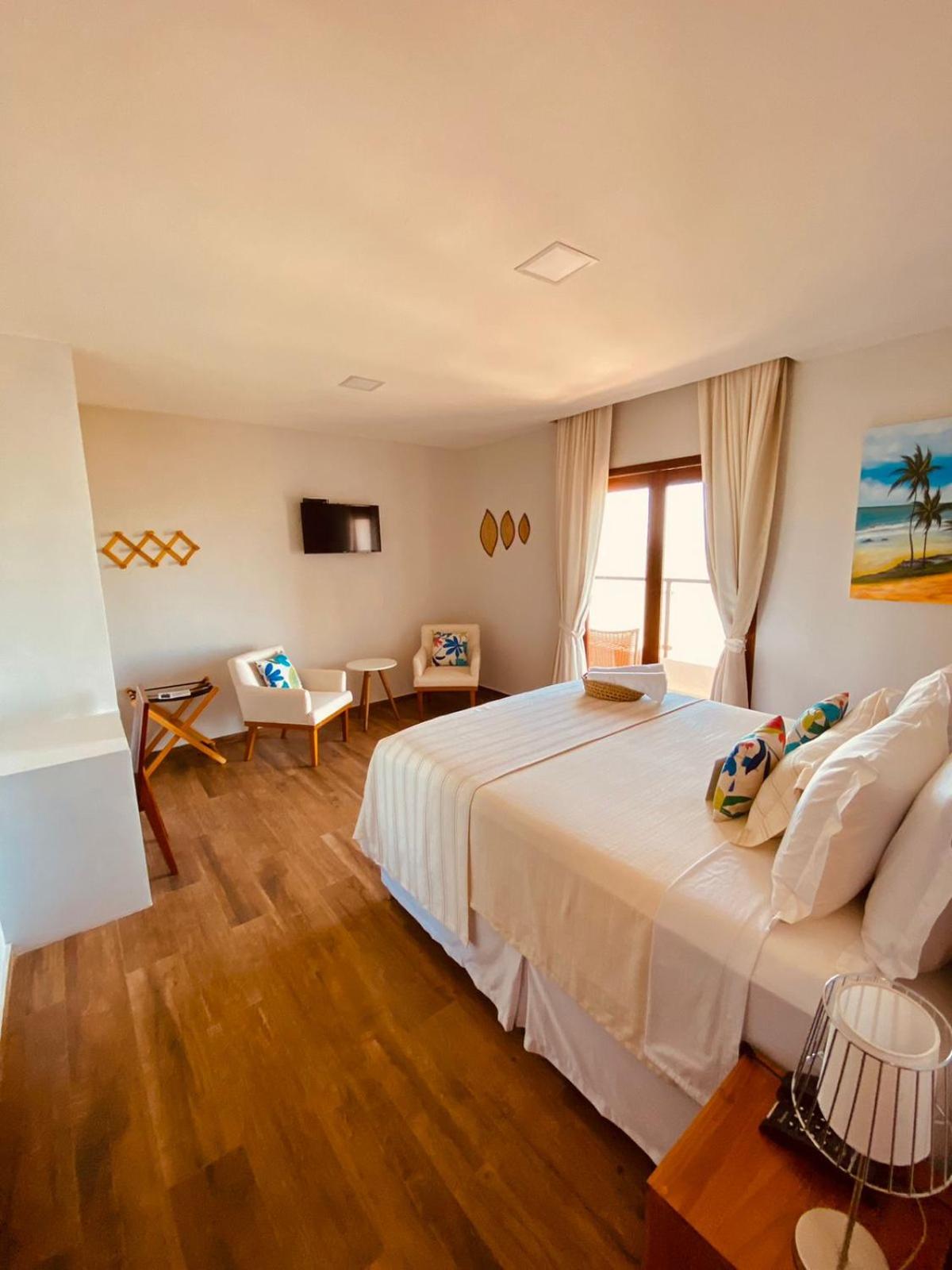 Deluxe Double Room with Balcony and Sea View