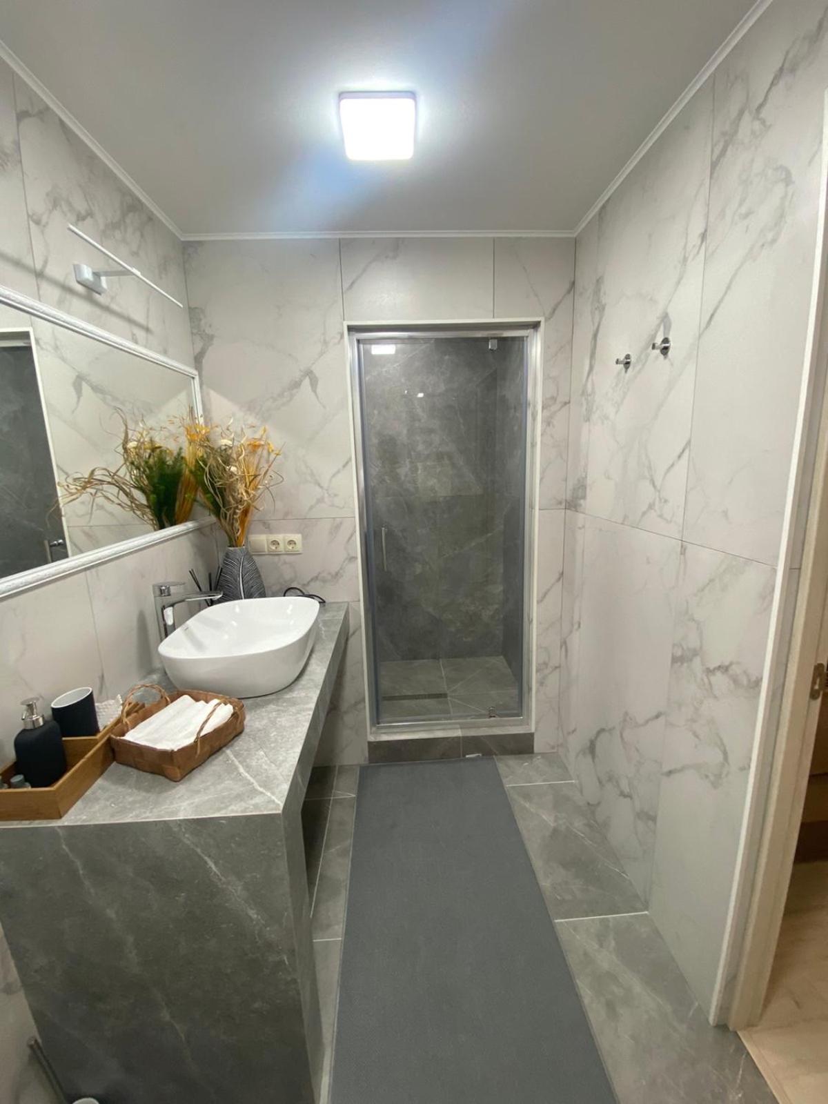 Apartment - Ground Floor photo 3