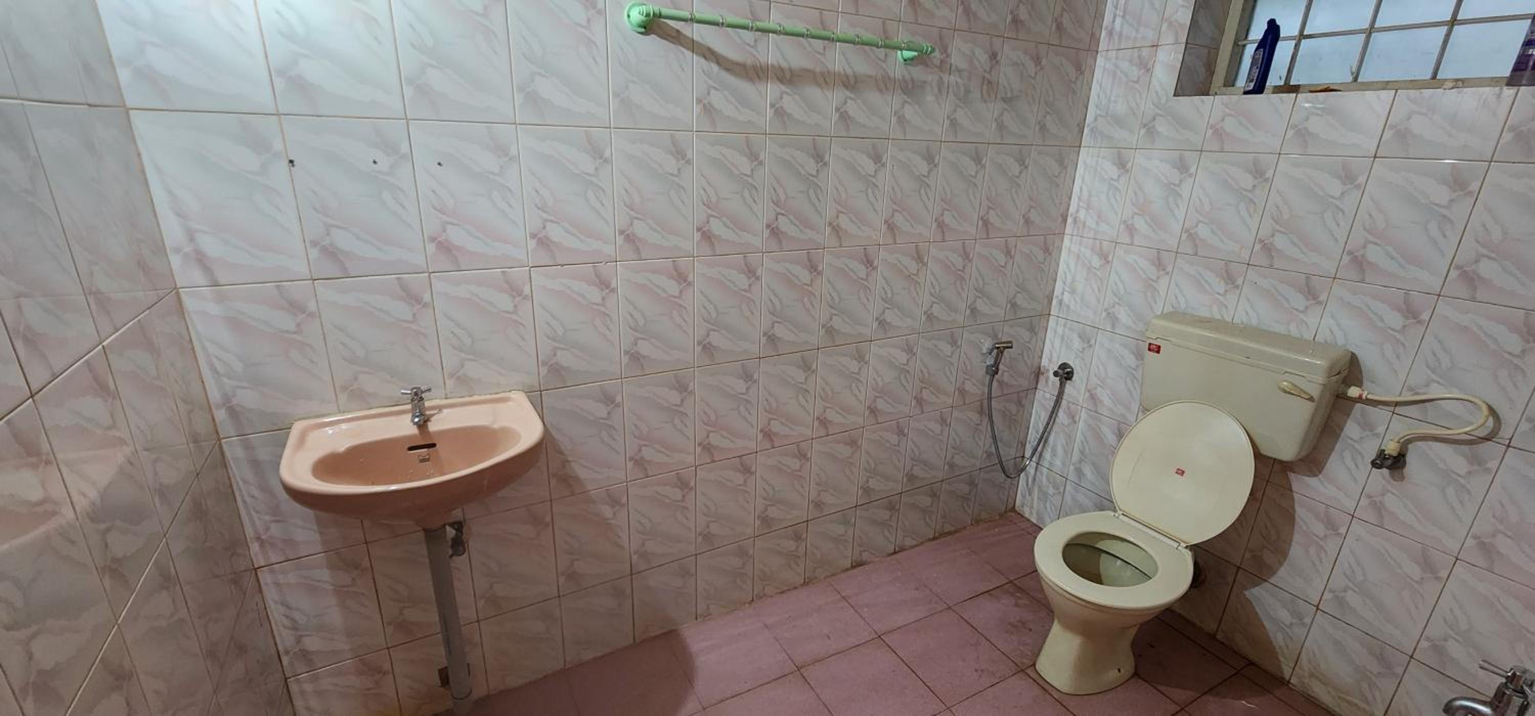 Double Room - Photo 10