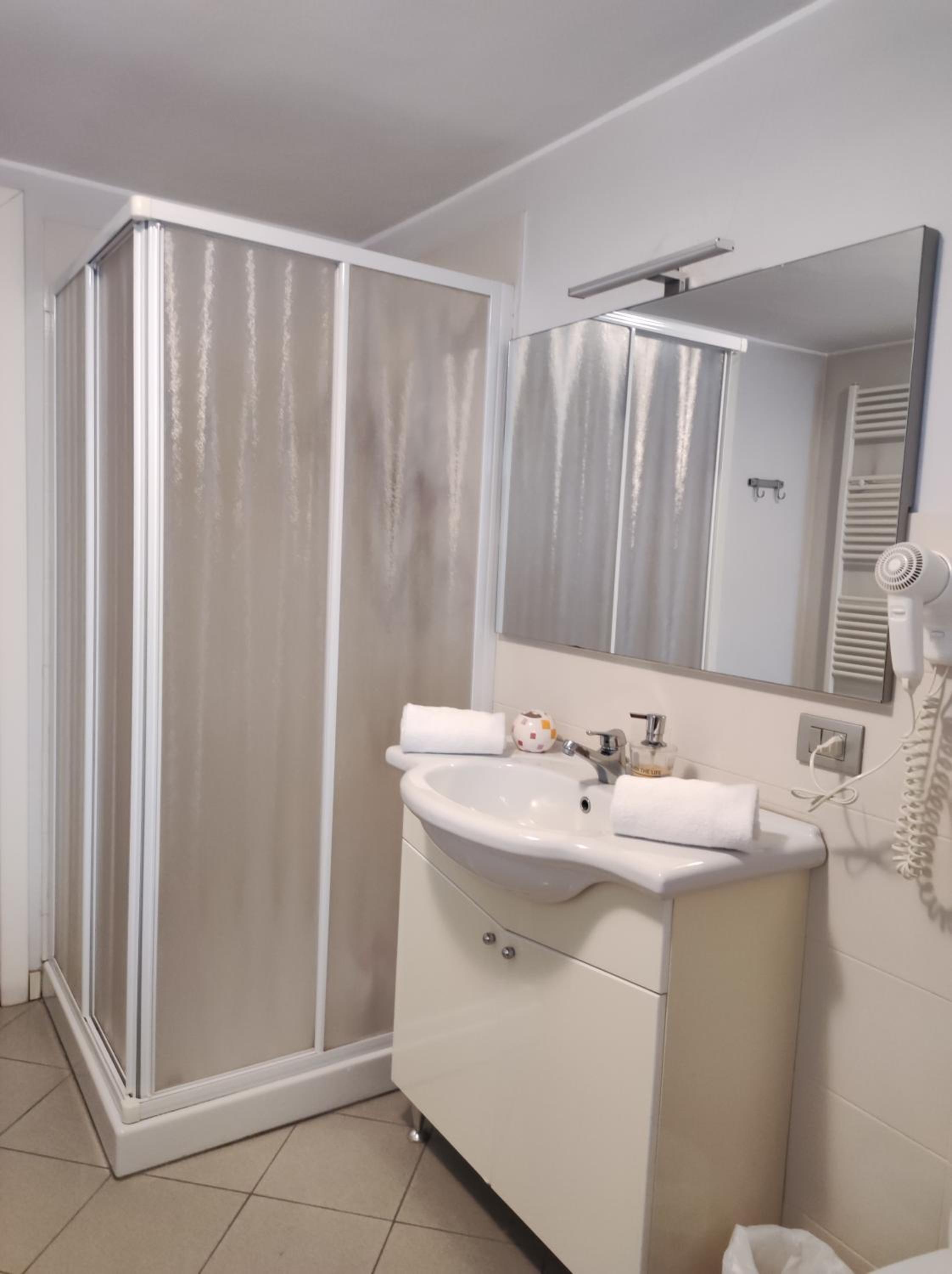 Deluxe Room - Photo 2