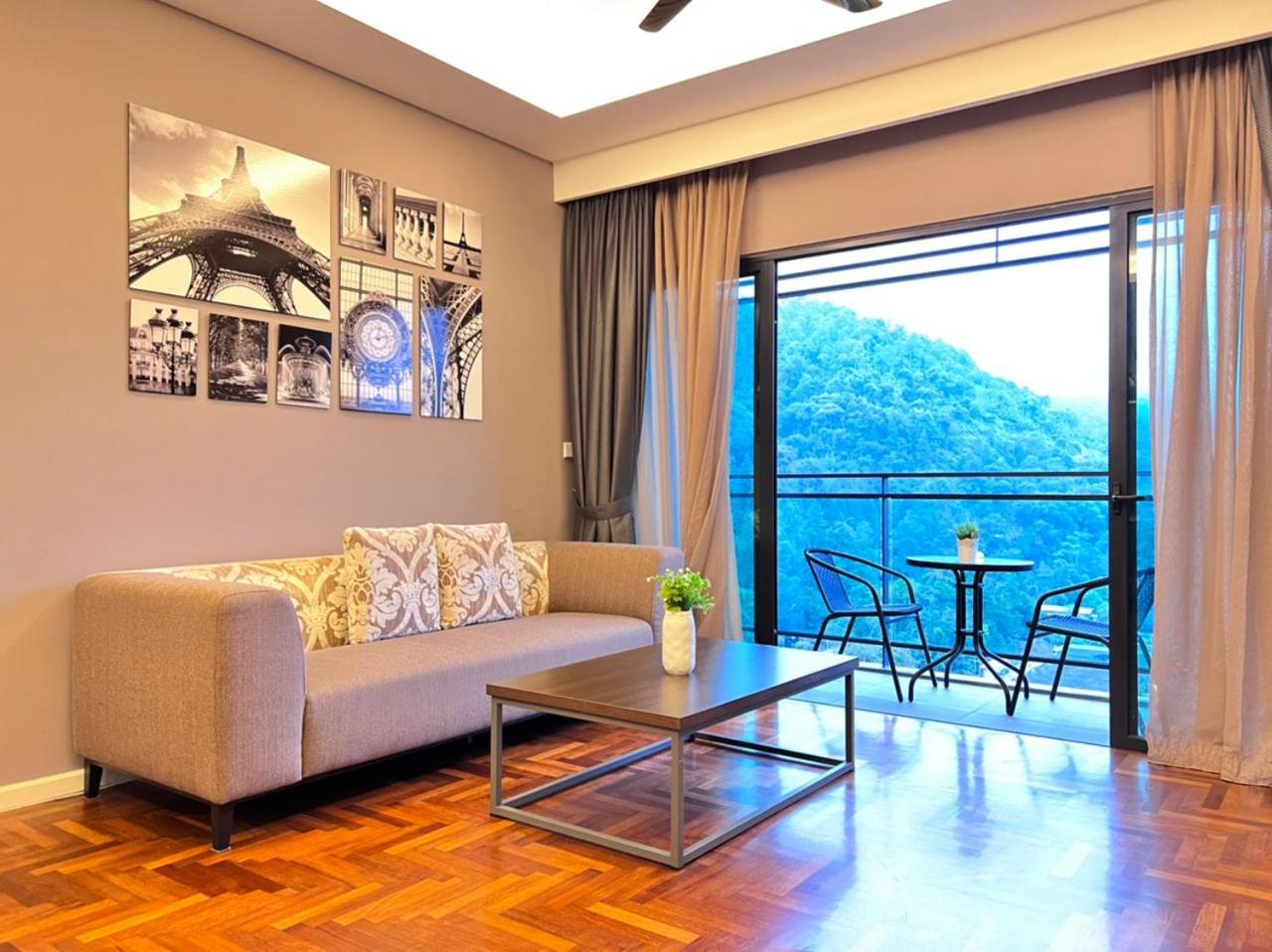 Three-Bedroom Apartment - Photo 7