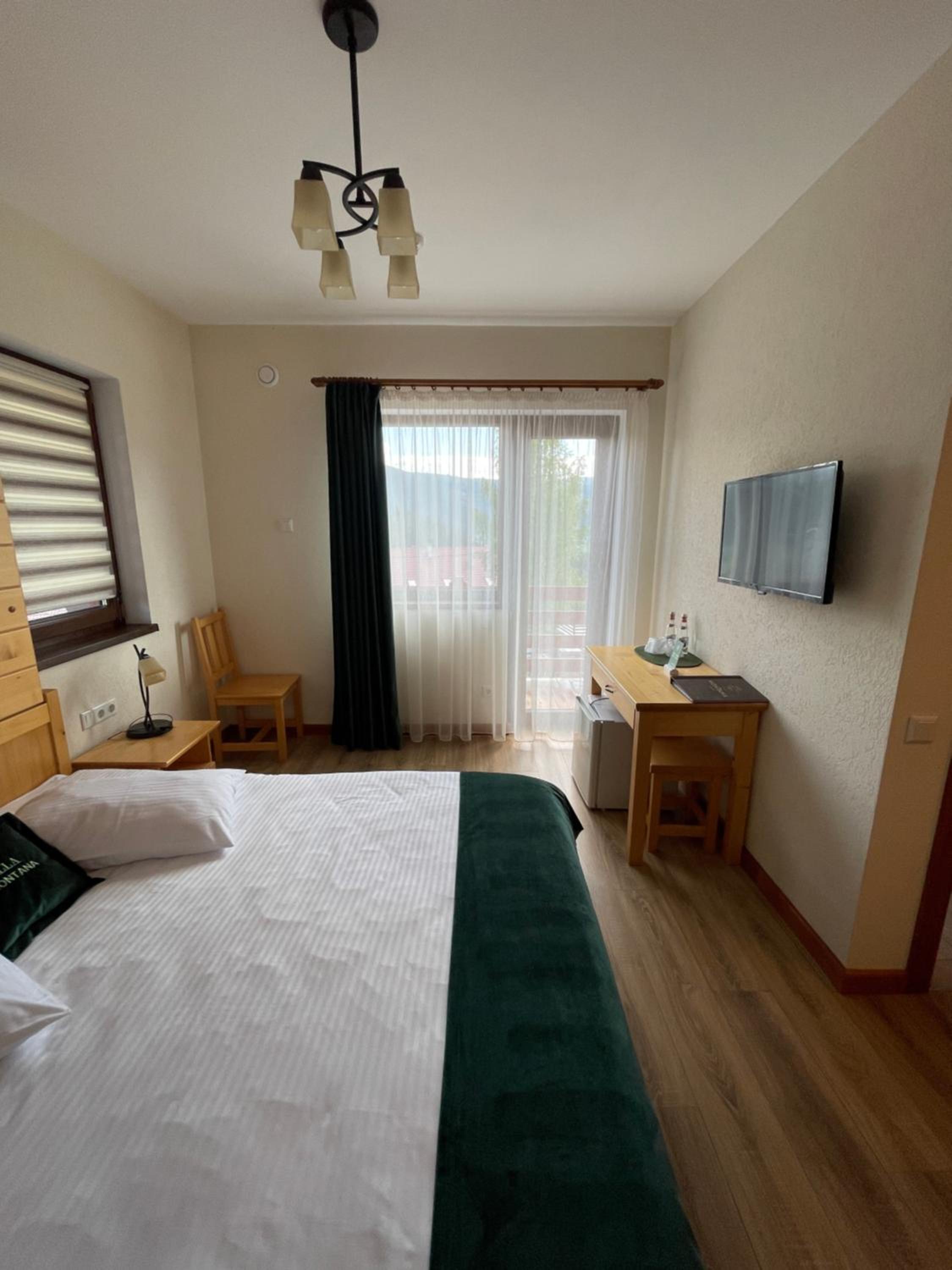 Deluxe Double Room with Balcony photo 1