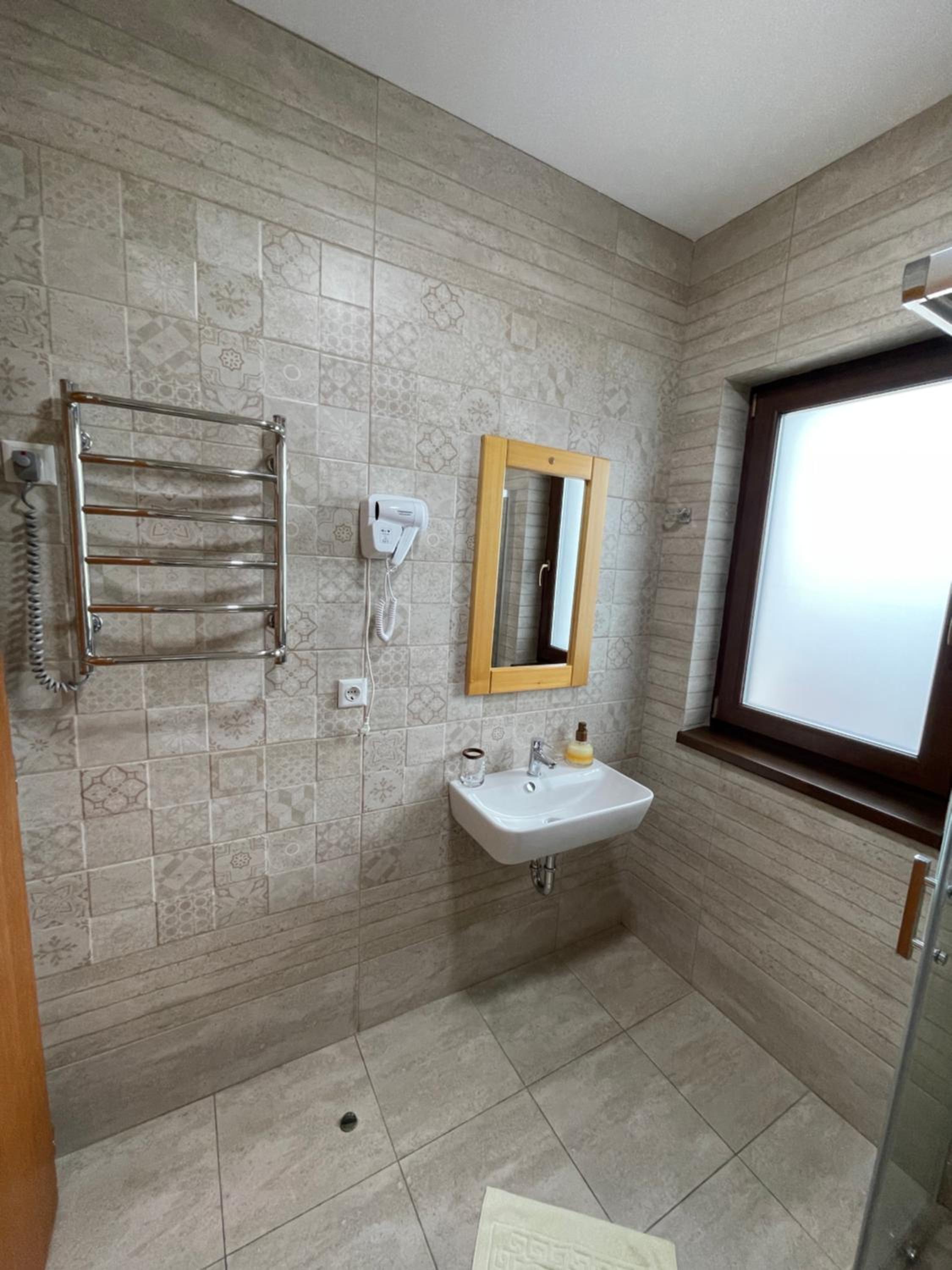 Deluxe Double Room with Balcony photo 3