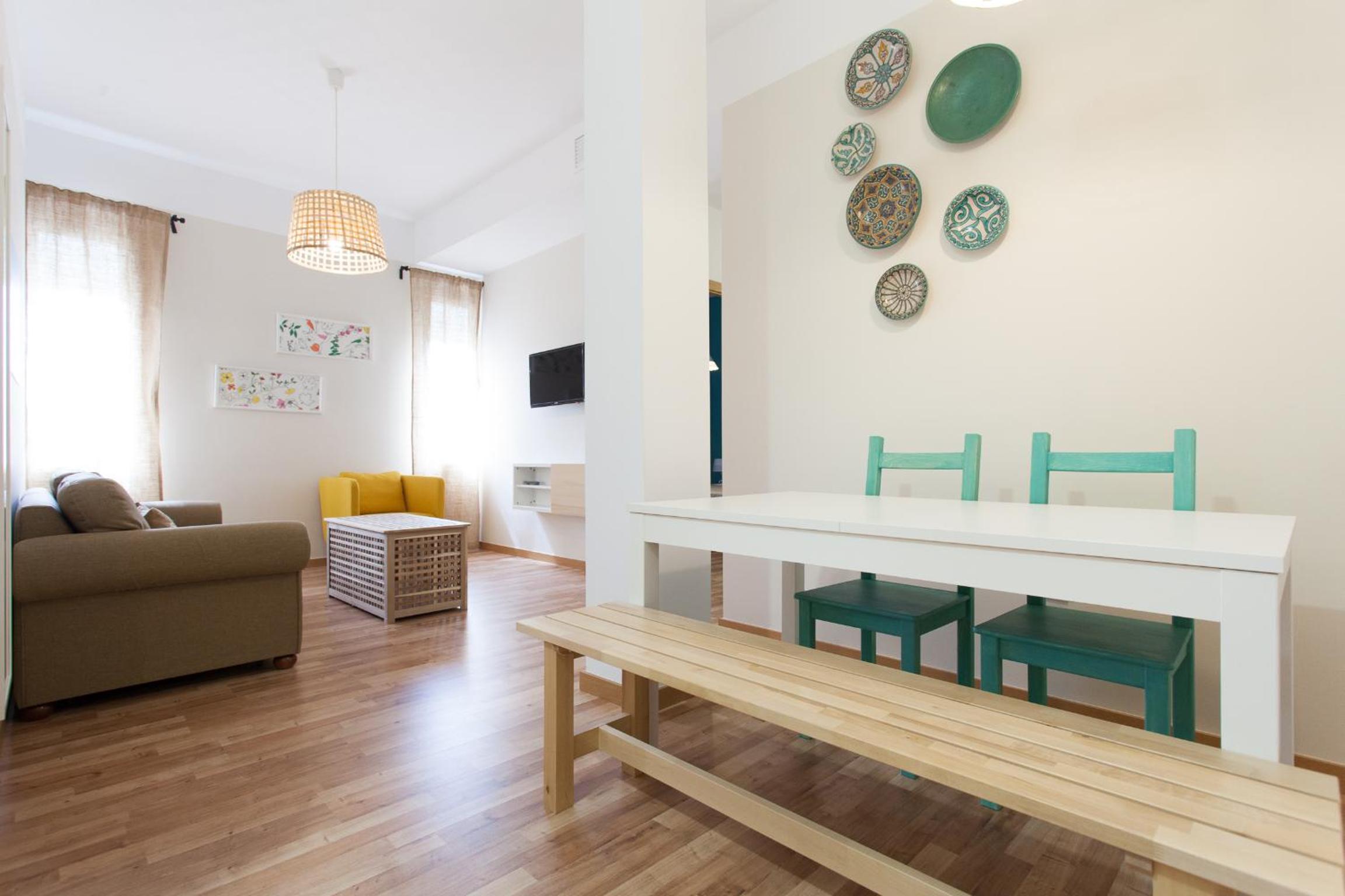 Three-Bedroom Apartment (Laraña 5.3) - Photo 3